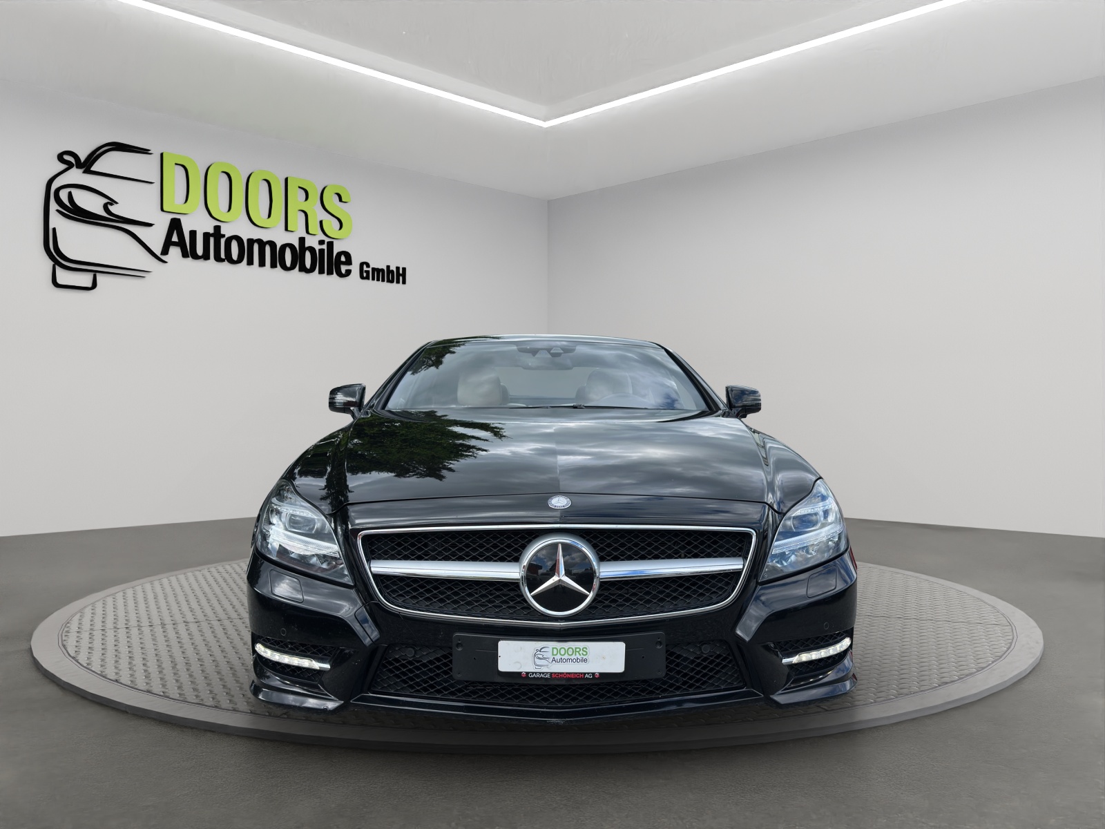 MERCEDES-BENZ CLS 500 4Matic 7G-Tronic-showroom-element-1