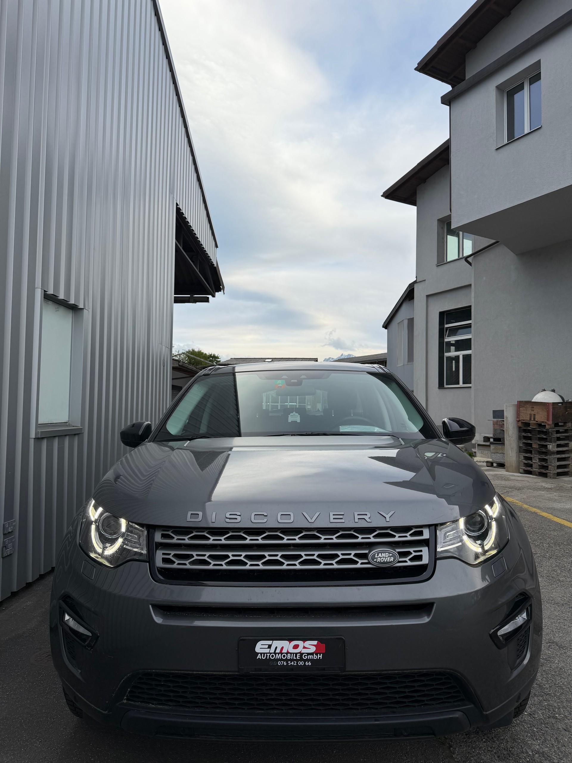 LAND ROVER Discovery Sport 2.0 TD4 Pure AT9-image-1