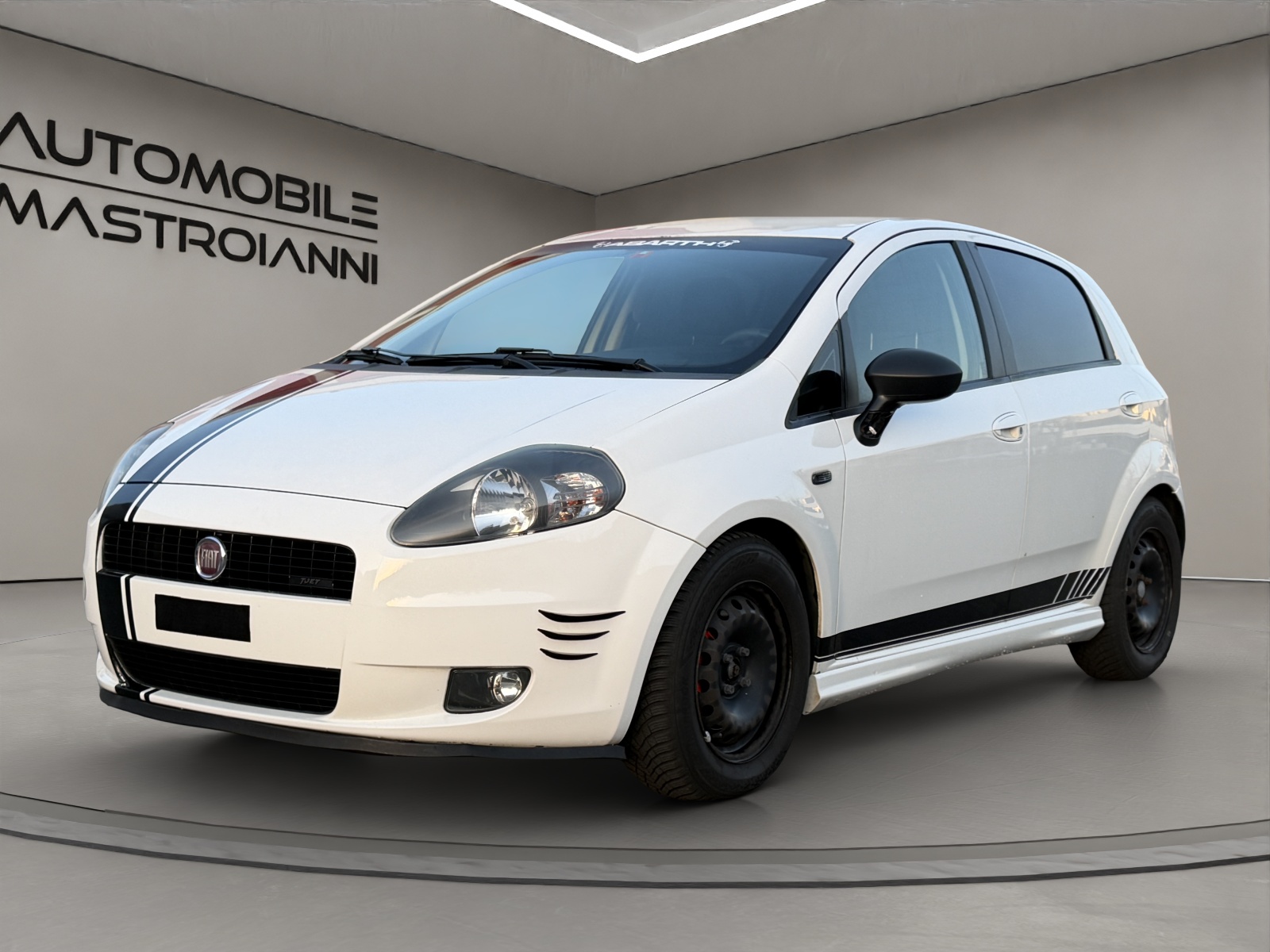 FIAT Punto 1.4 16V Turbo Sport-showroom-element-2
