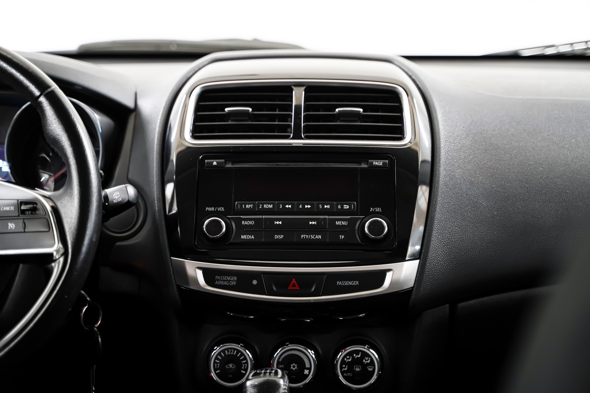 MITSUBISHI ASX 1.6 DID Pure 4WD-image-18
