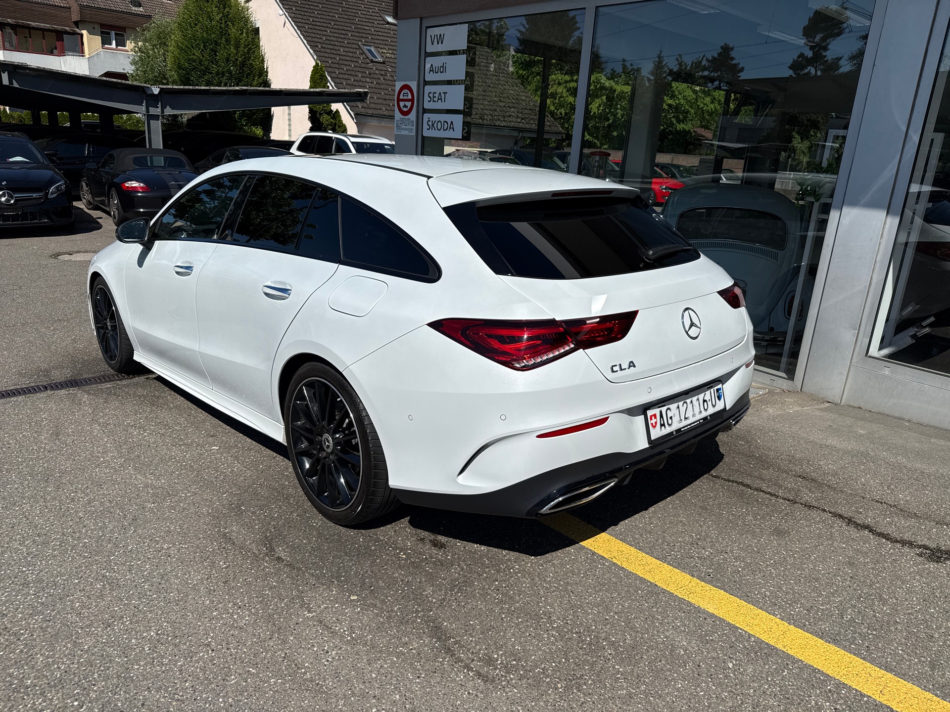 MERCEDES-BENZ Facelift CLA Shooting Brake 200 AMG Line 7G-DCT 67% Rabatt-image-3