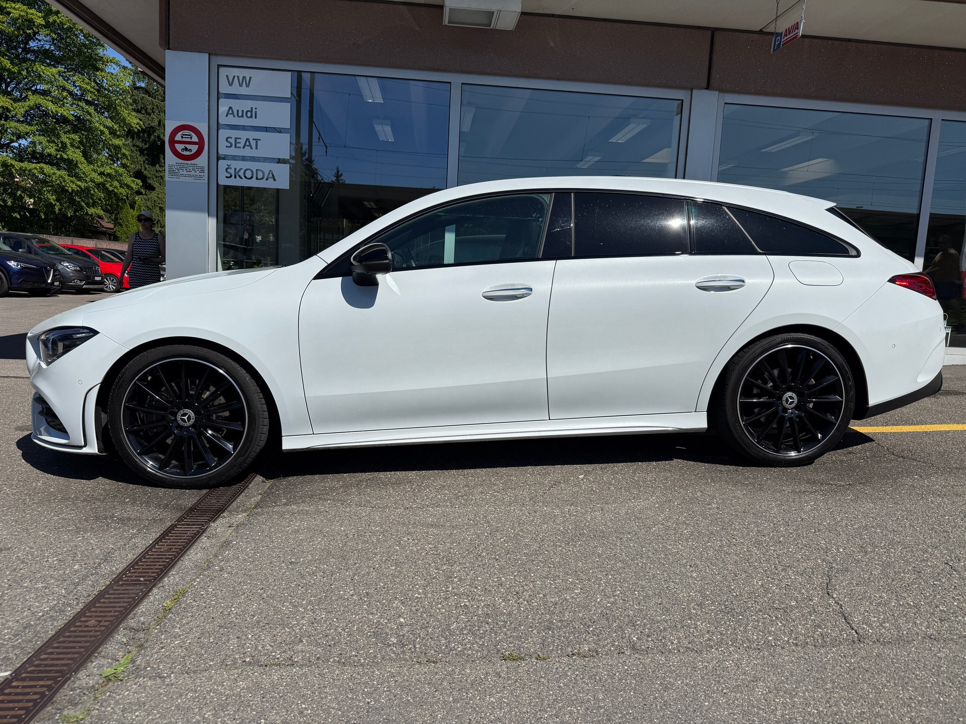 MERCEDES-BENZ Facelift CLA Shooting Brake 200 AMG Line 7G-DCT 67% Rabatt