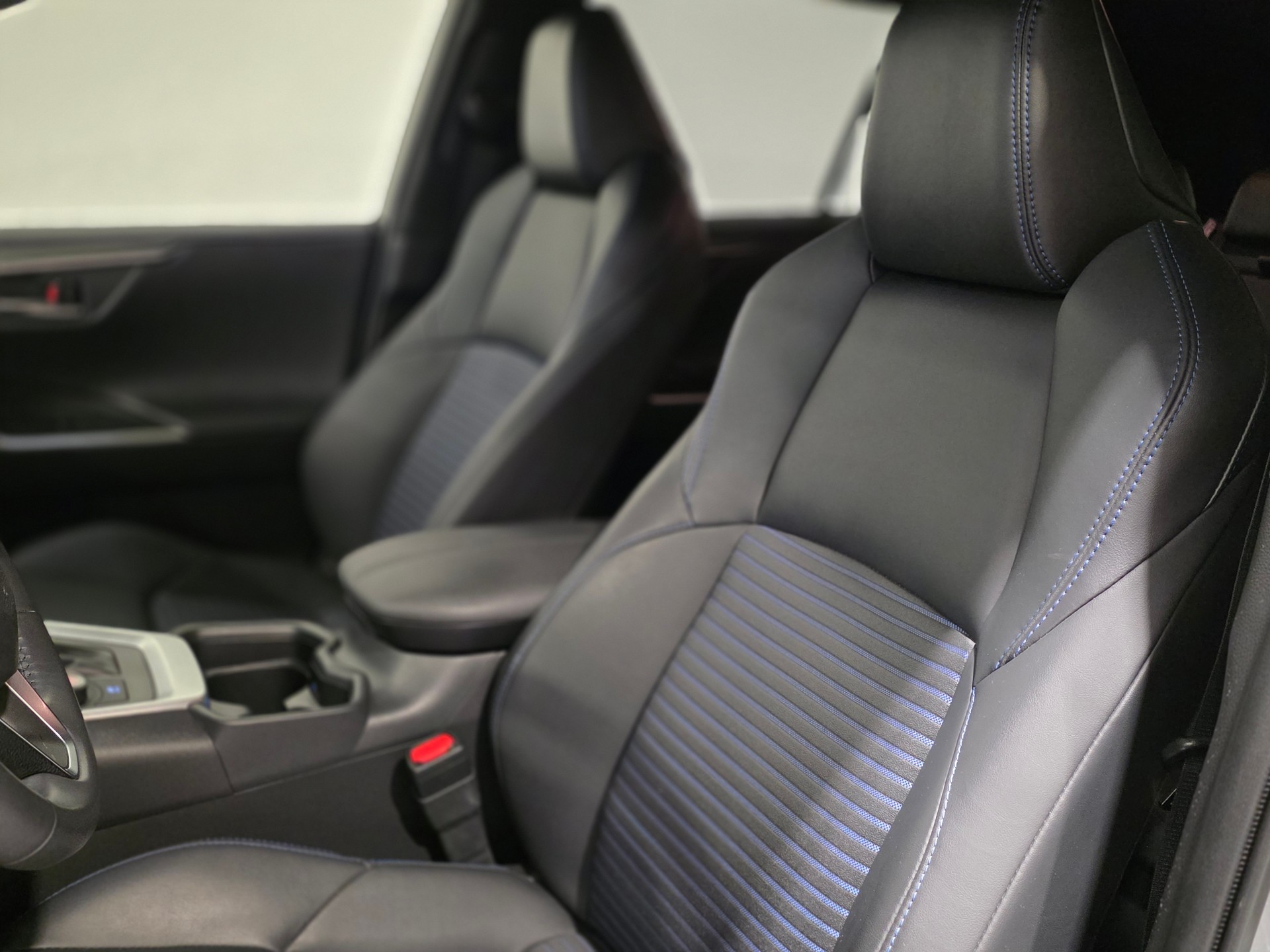 TOYOTA RAV-4 2.5 HSD Style e-CVT 4WD-image-14