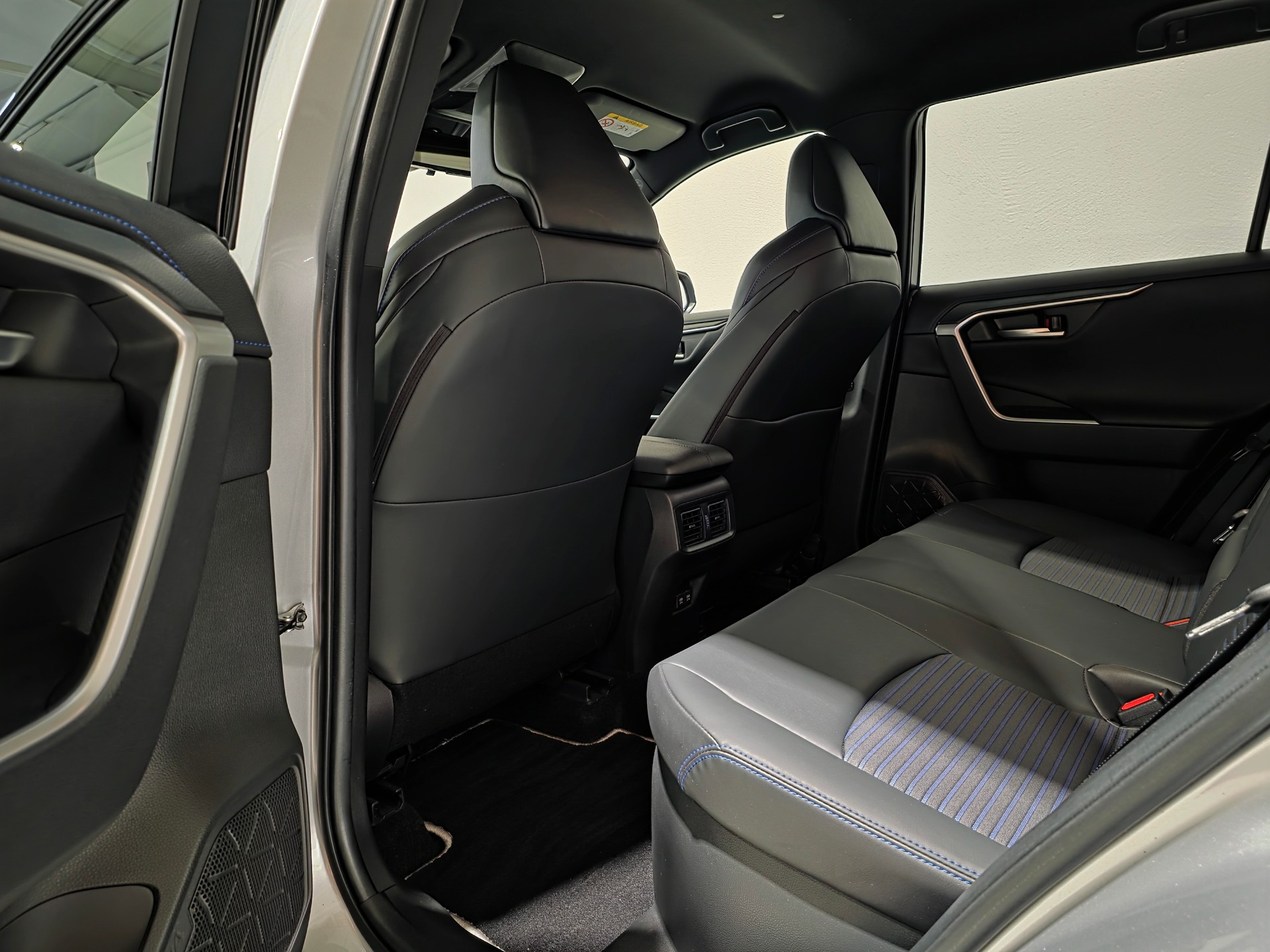 TOYOTA RAV-4 2.5 HSD Style e-CVT 4WD-image-16
