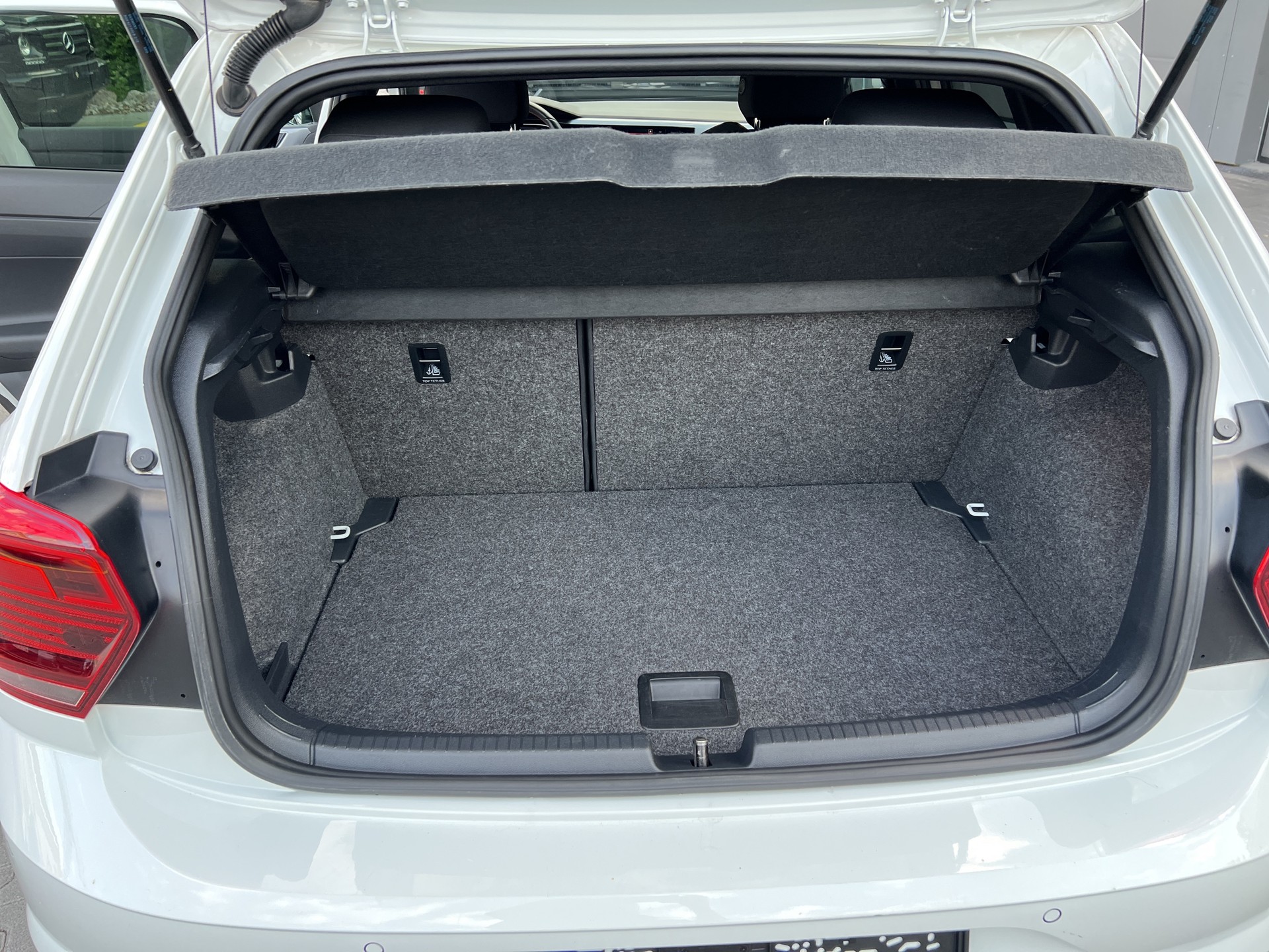 VW Polo 2.0 TSI GTI-image-8