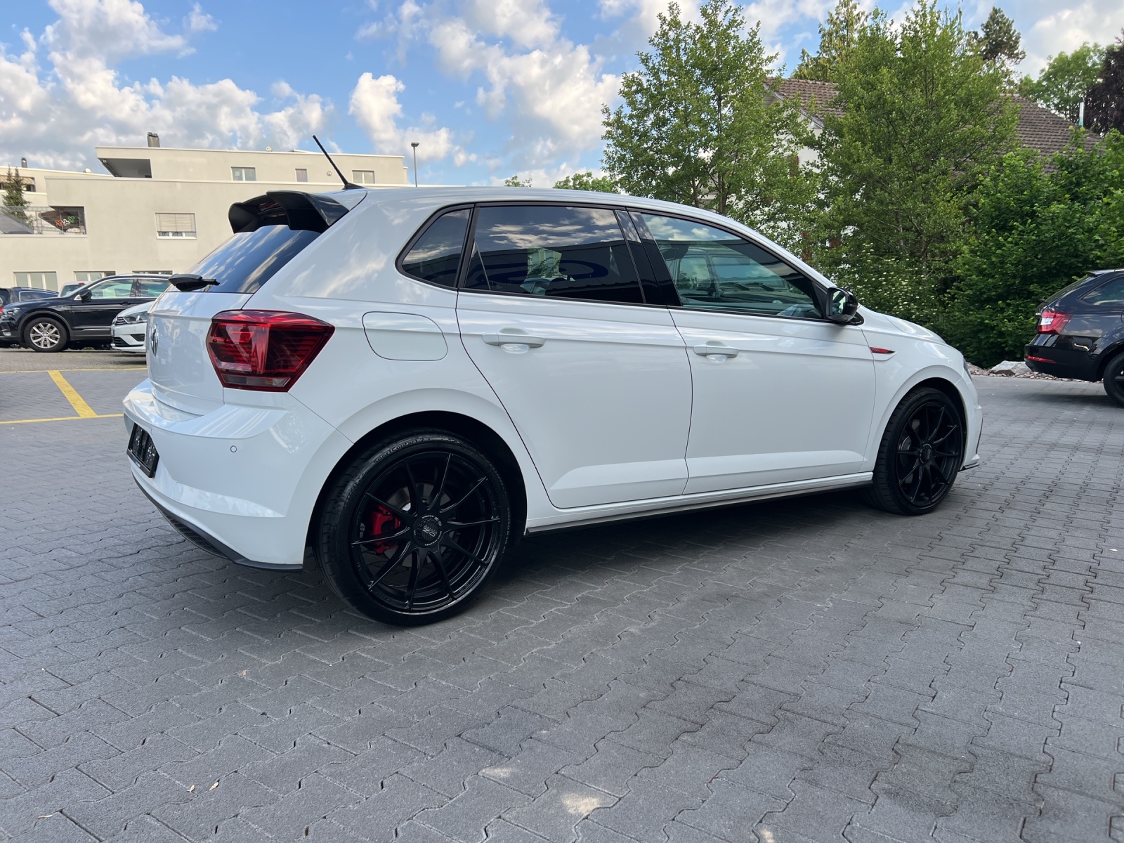 VW Polo 2.0 TSI GTI-showroom-element-3