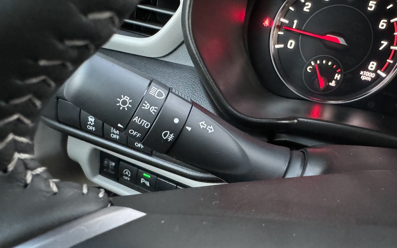 SUZUKI NEW SWIFT 1.2 COMPACT+ HYBRID 4X4-image-13