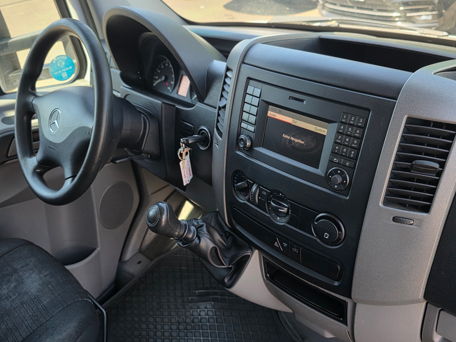 MERCEDES-BENZ Sprinter 314 CDI Lang * CH-Fahrzeug * Nutzlast 900KG *-image-14