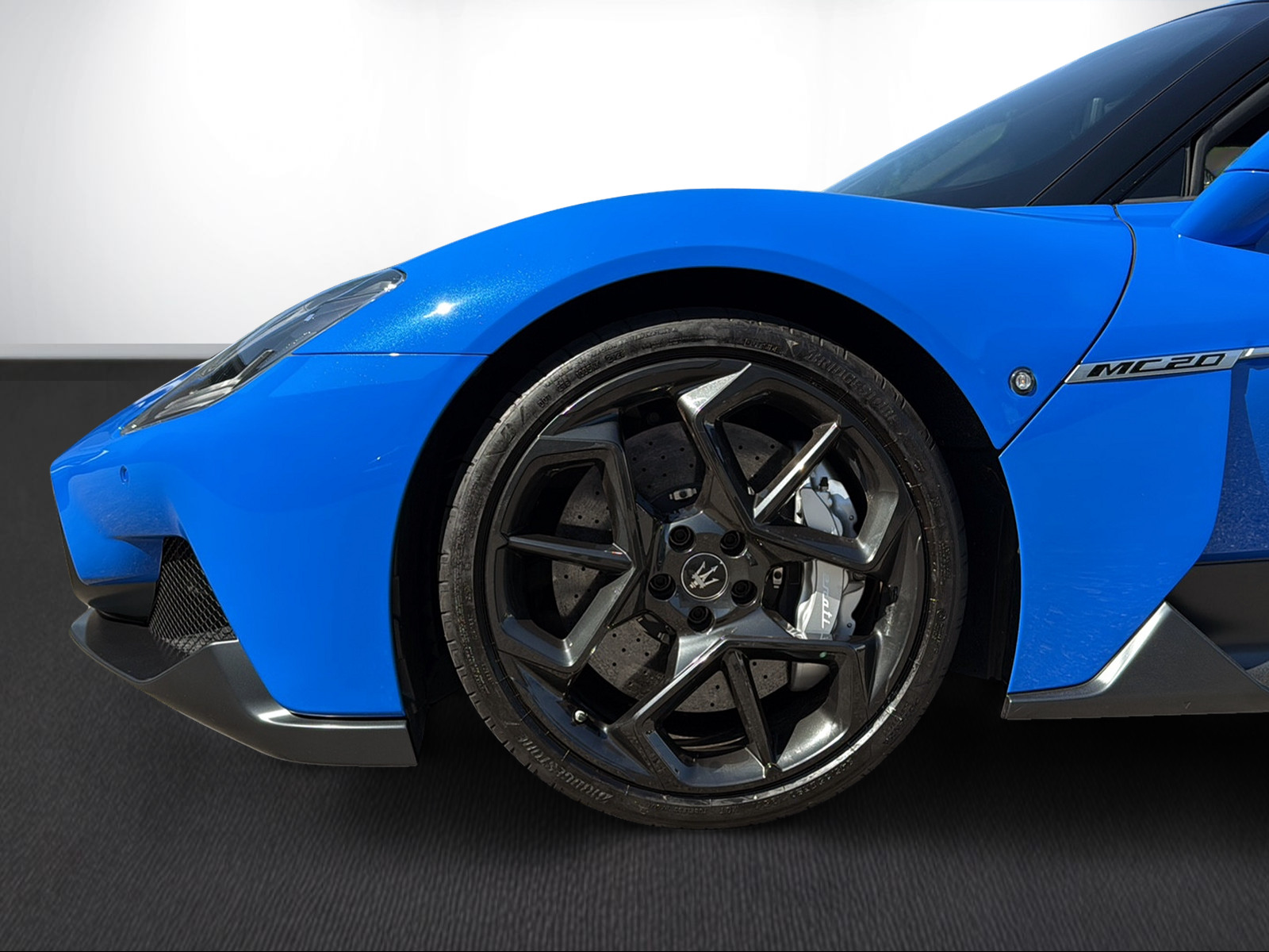 MASERATI MC 20-image-9