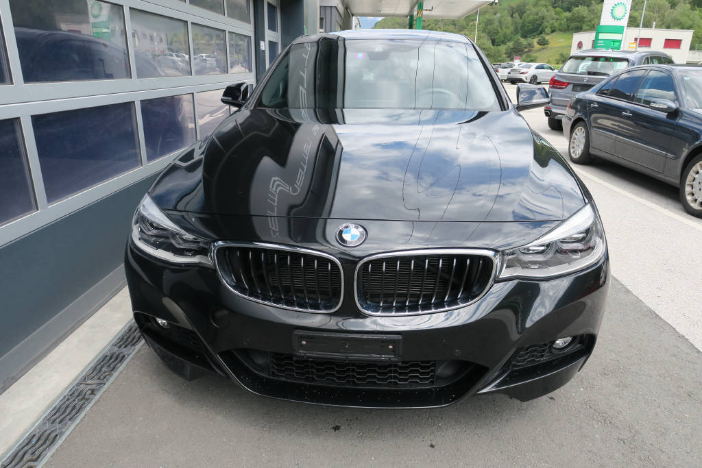 BMW 320d xDrive SAG Gran Turismo-showroom-element-2