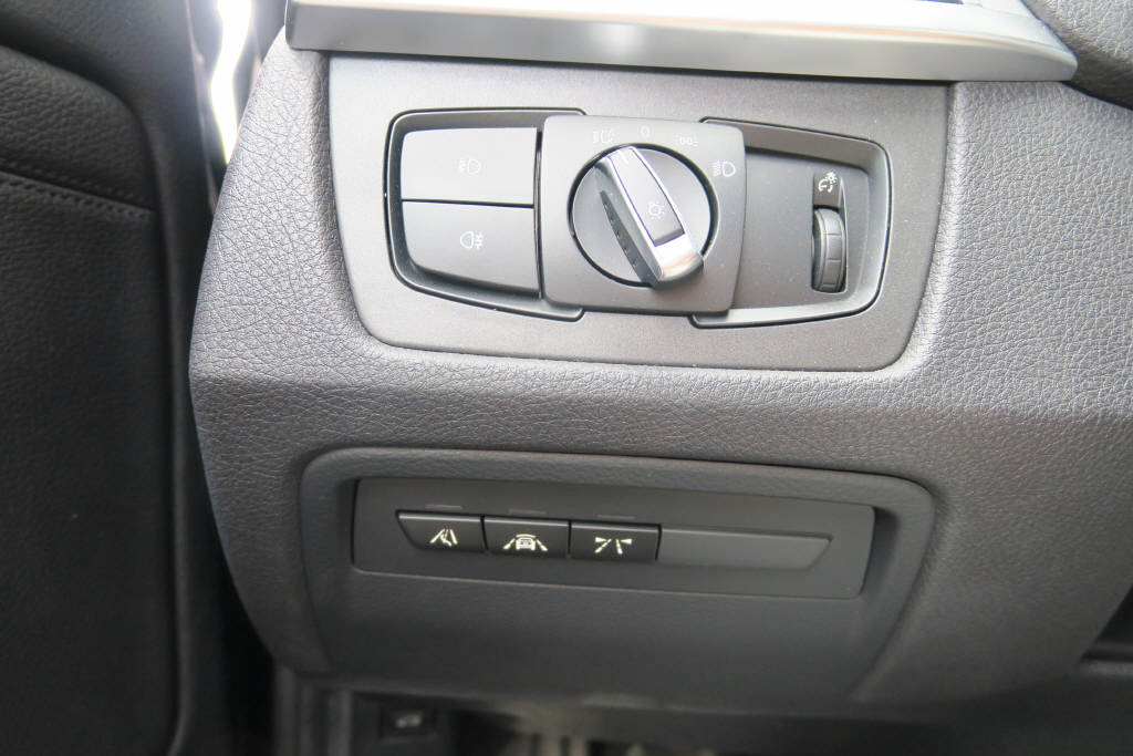 BMW 320d xDrive SAG Gran Turismo-image-12