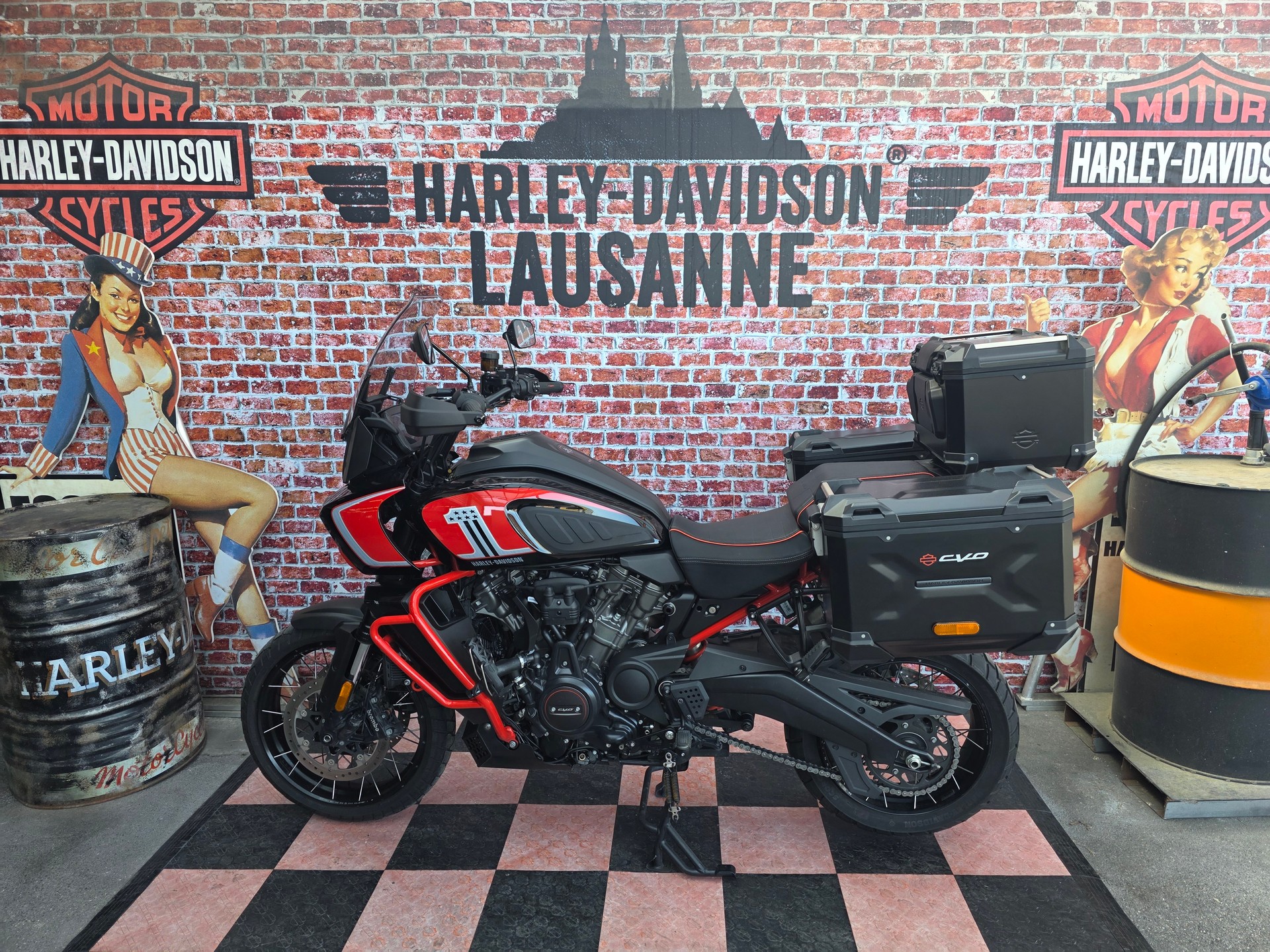 HARLEY-DAVIDSON RA1250SE Pan America 1250 CVO-showroom-element-1