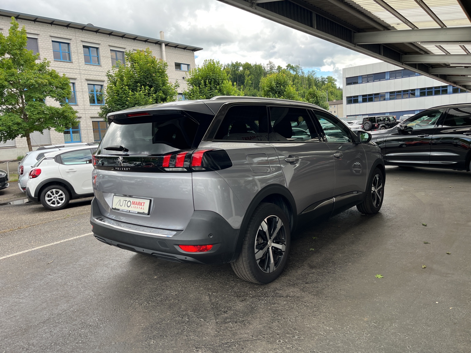 PEUGEOT 5008 1.6 BlueHDi Allure ETA-image-4