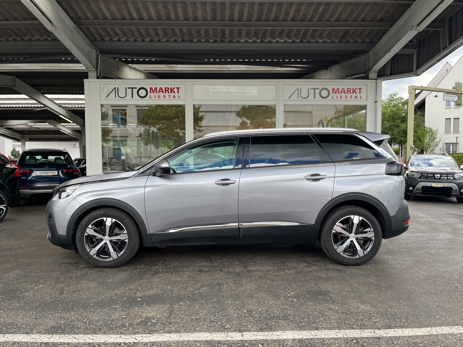 PEUGEOT 5008 1.6 BlueHDi Allure ETA-showroom-element-1