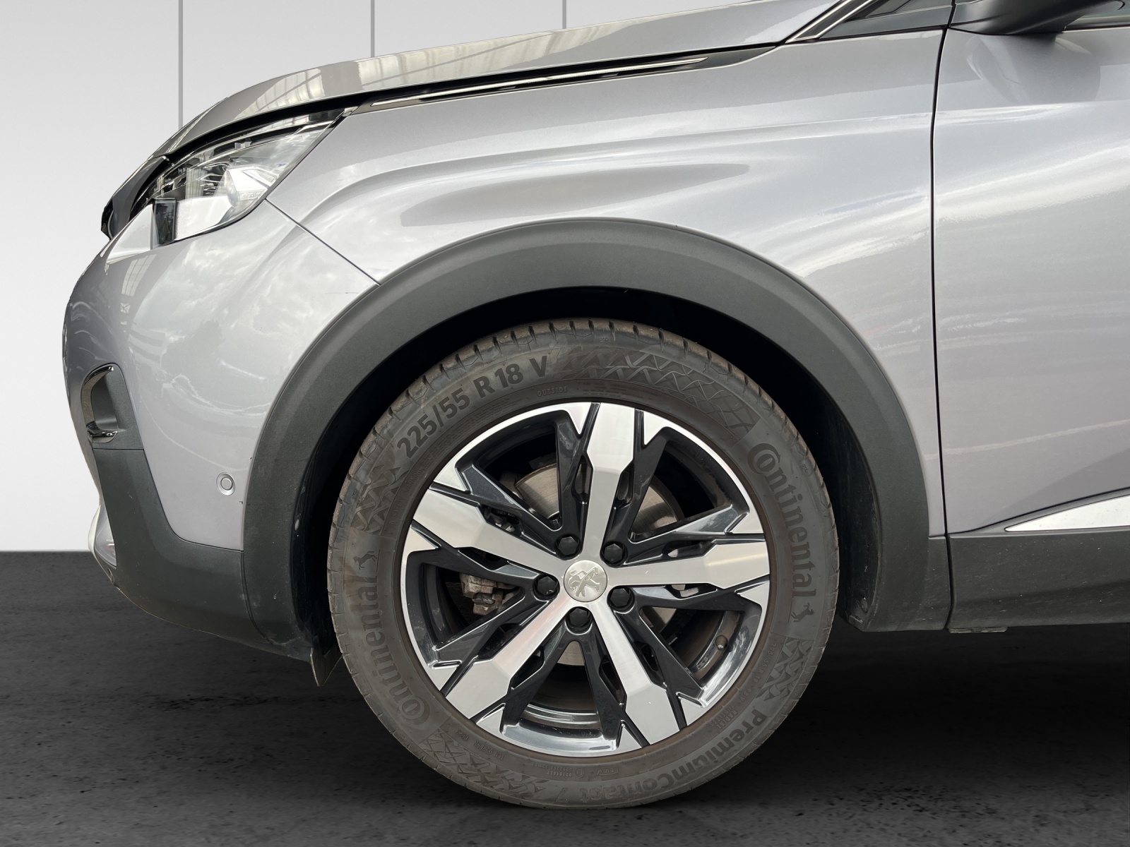 PEUGEOT 5008 1.6 BlueHDi Allure ETA-image-13