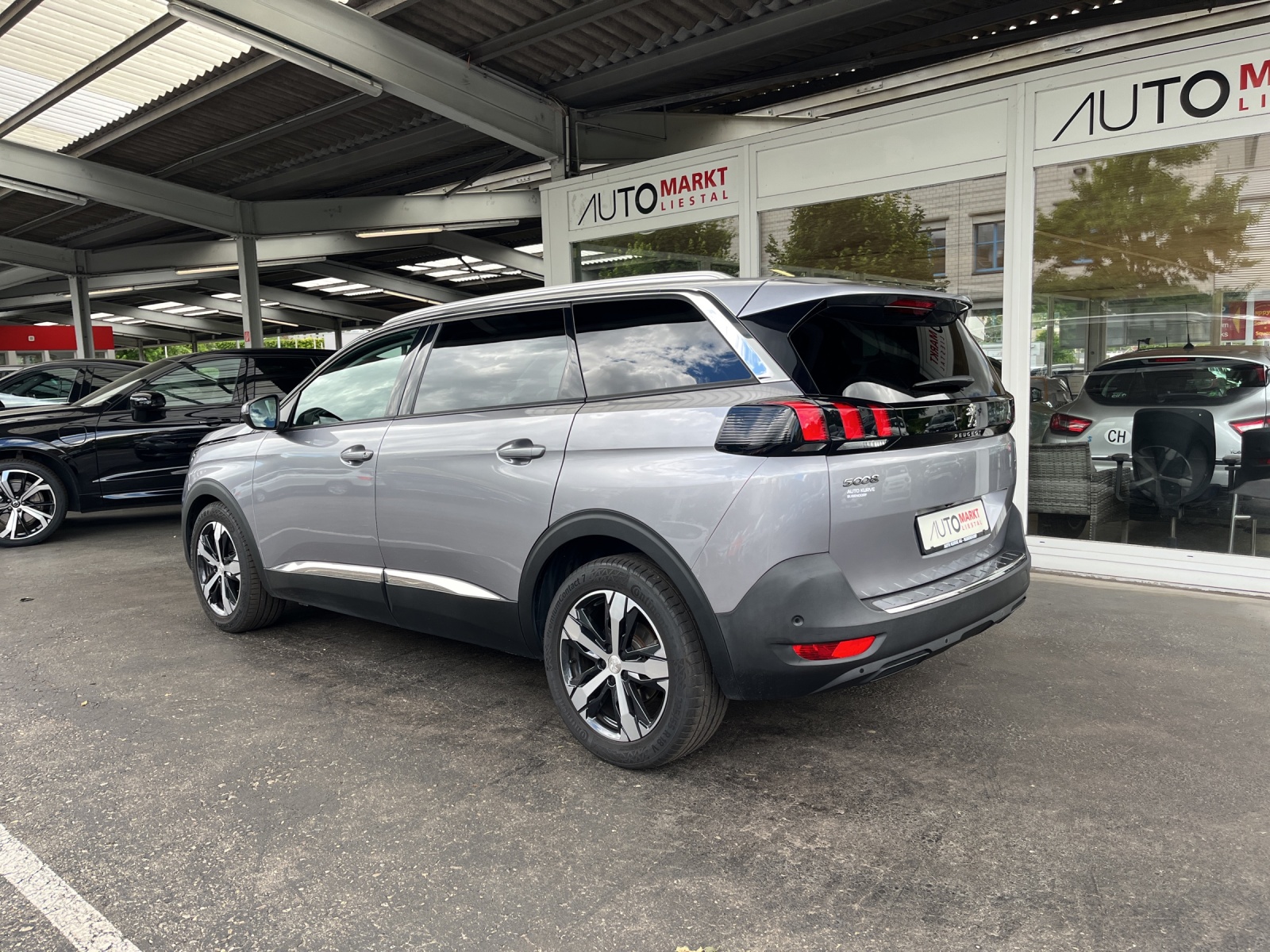 PEUGEOT 5008 1.6 BlueHDi Allure ETA-showroom-element-2
