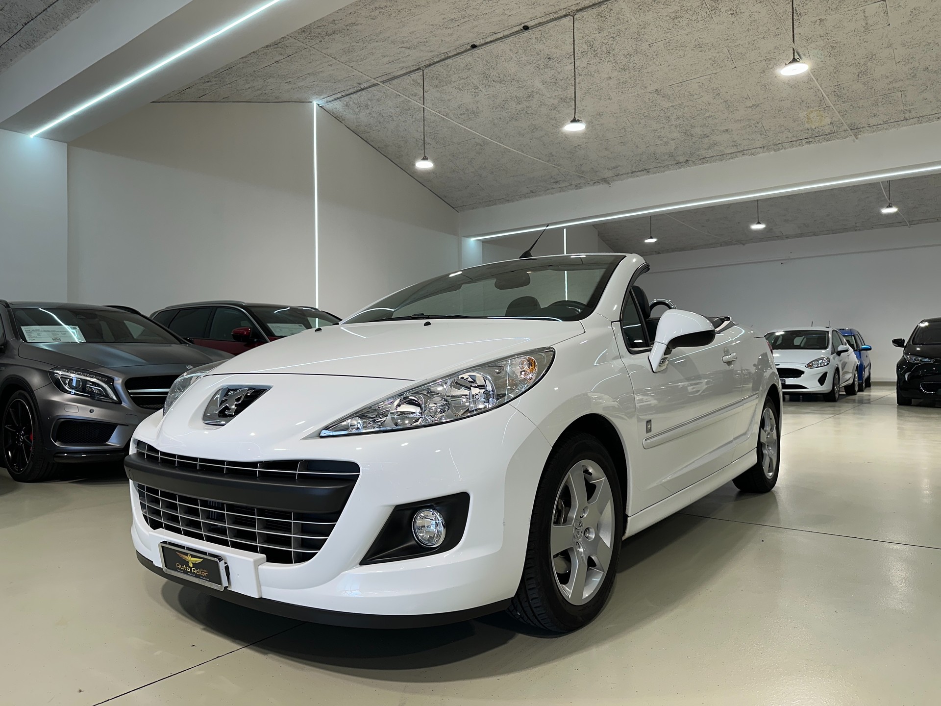 PEUGEOT 207 CC 1.6 16V Turbo Swiss Edition-showroom-element-3
