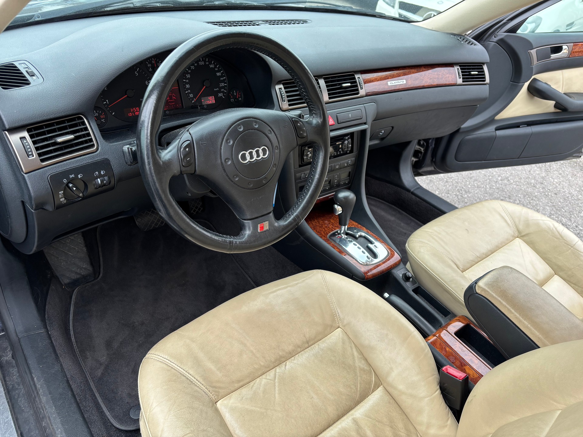 AUDI A6 Avant 2.8 quattro Advance ***Prix Fixe***-image-9