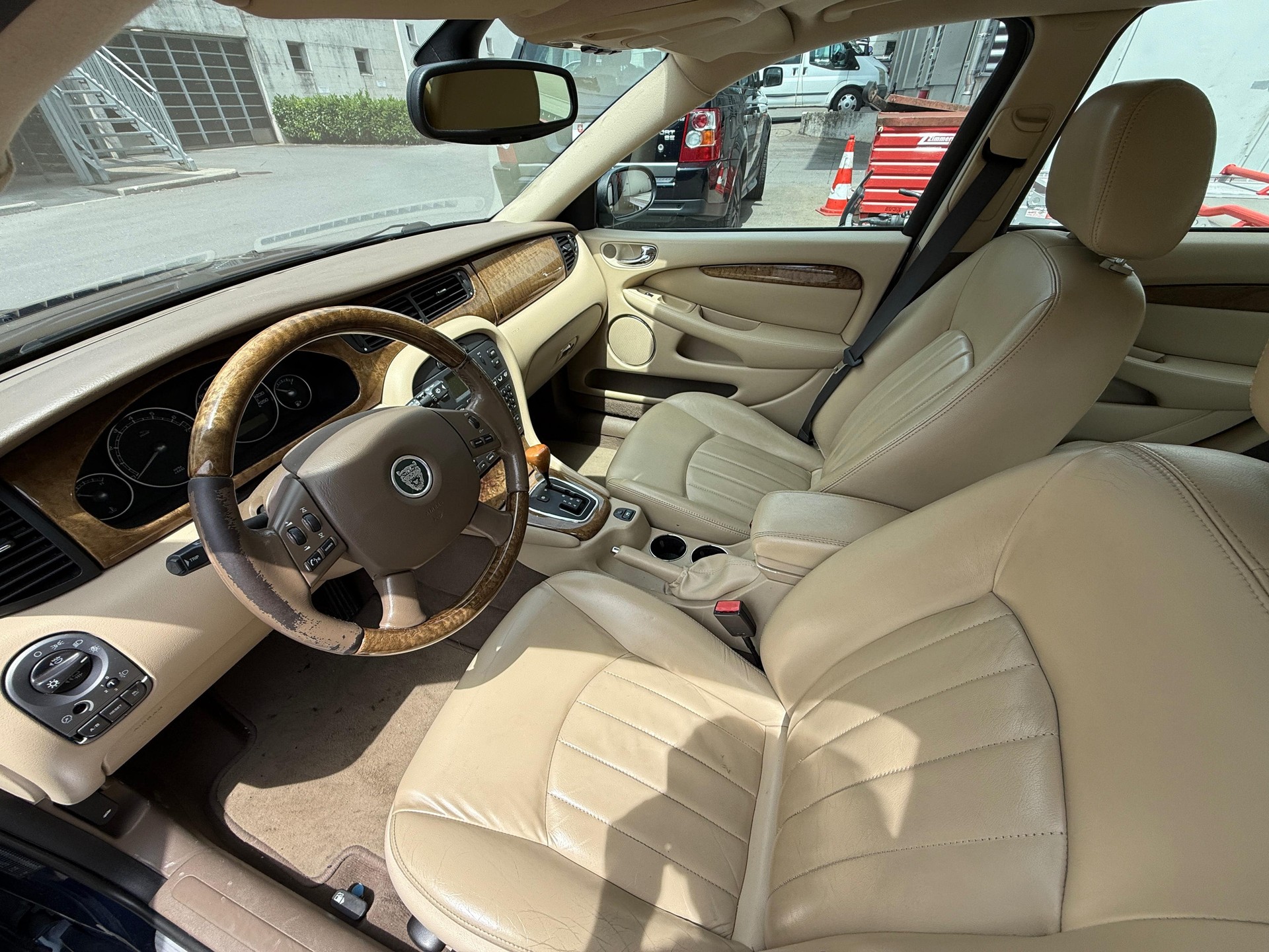 JAGUAR X-Type 2.5 V6 Traction4 Celebration-image-11