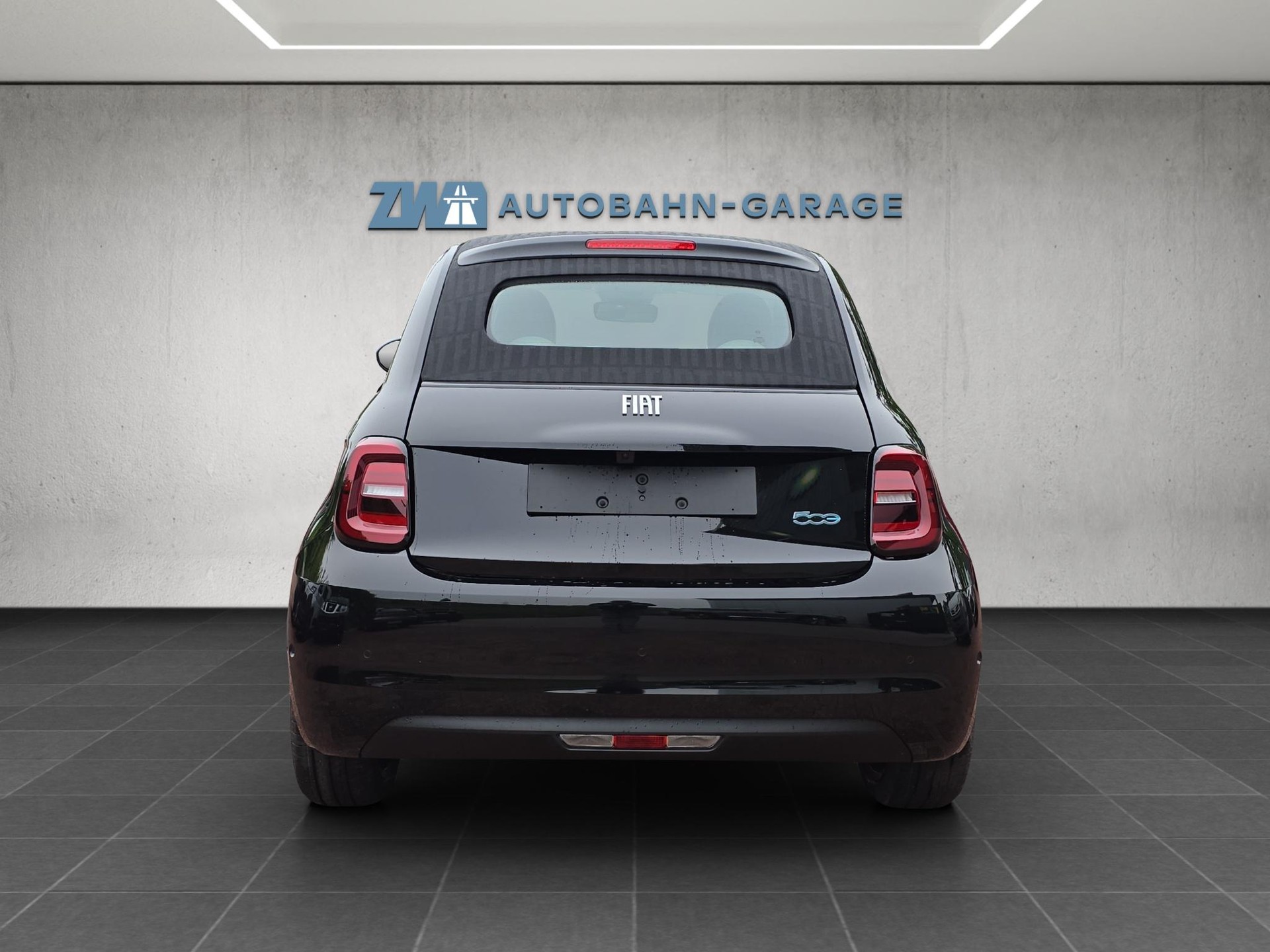 FIAT 500 Cabrio La Prima-image-3