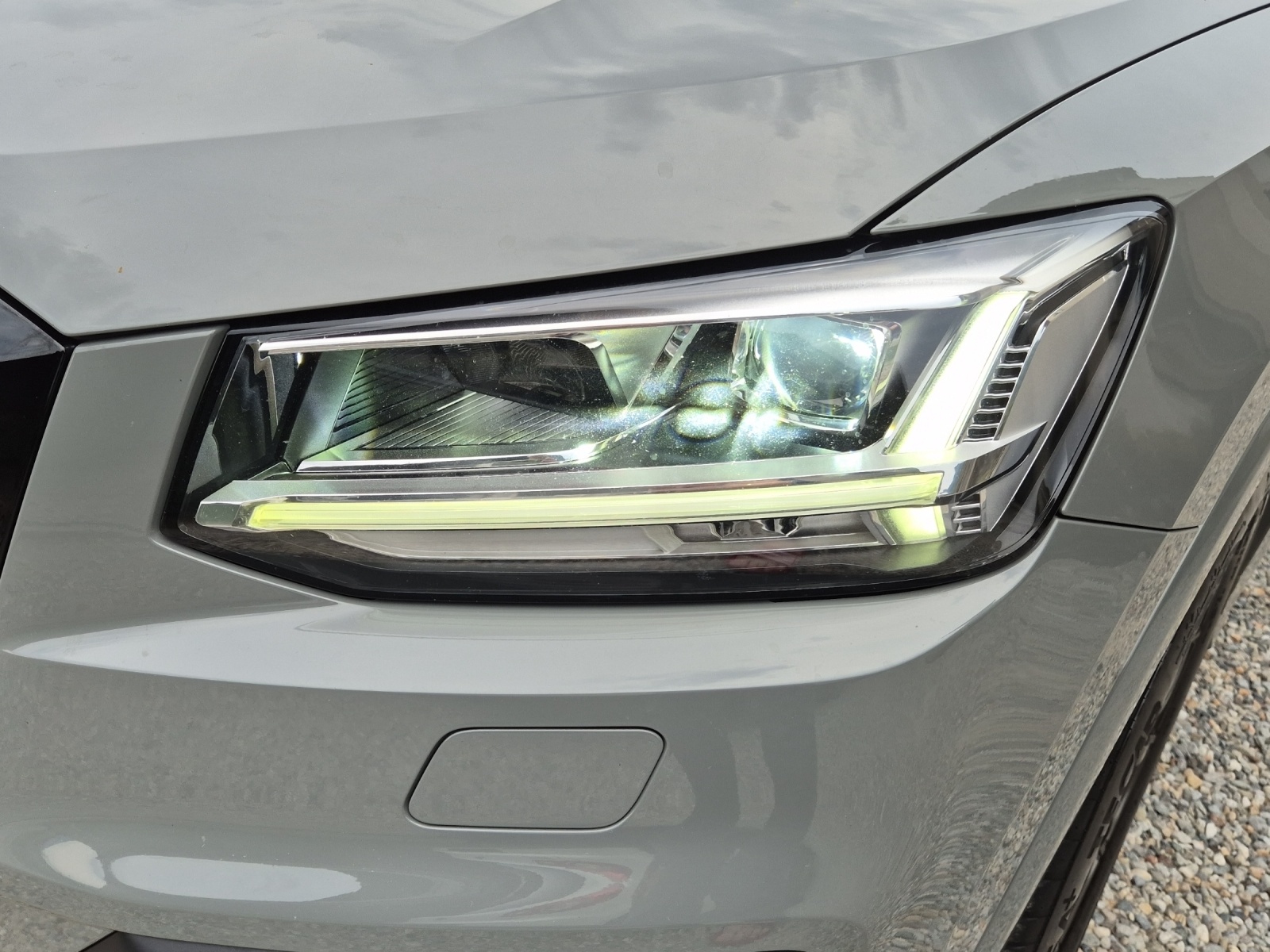 AUDI Q2 2.0 TFSI sport quattro S-LINE-image-8