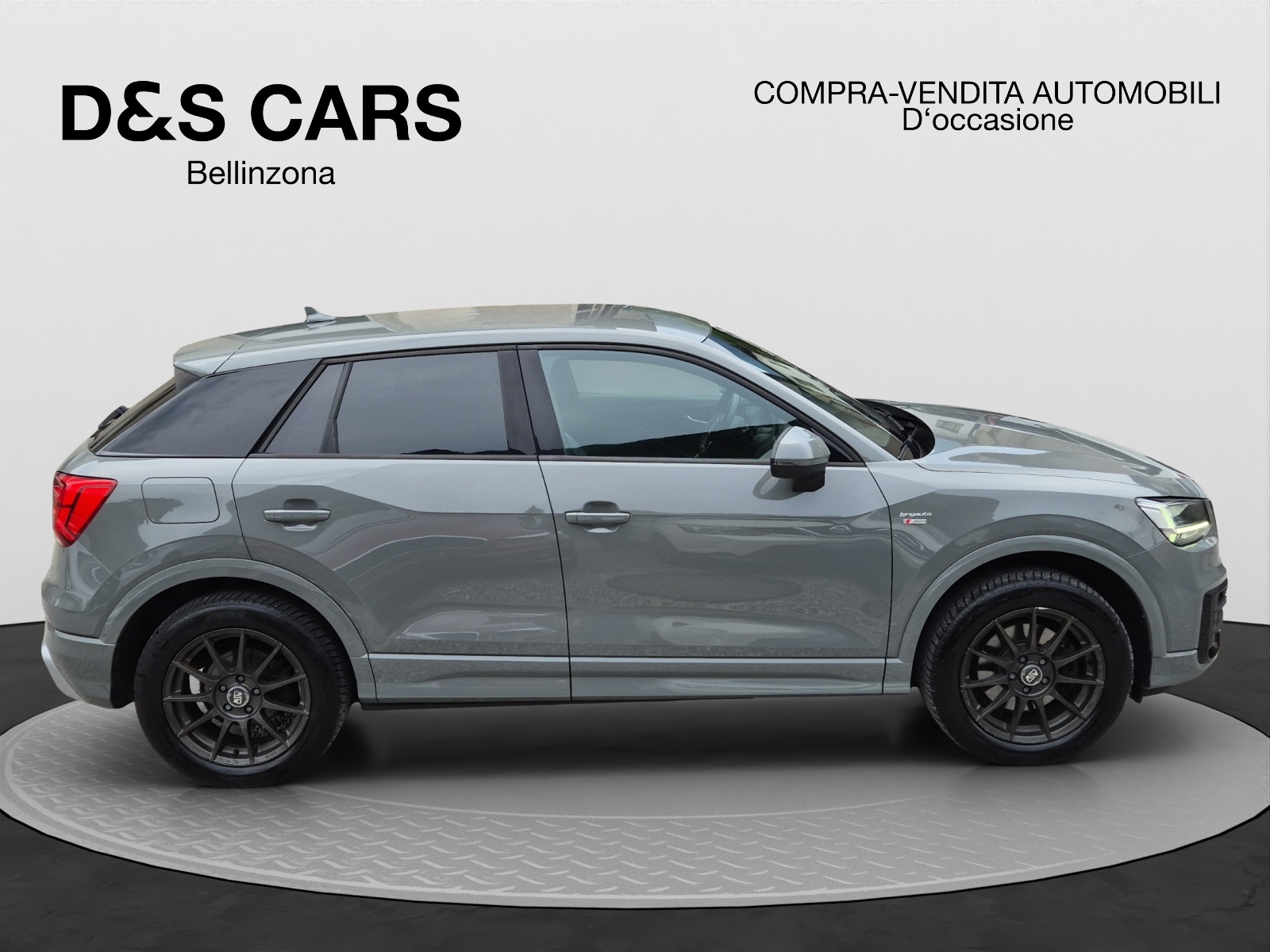 AUDI Q2 2.0 TFSI sport quattro S-LINE-image-5