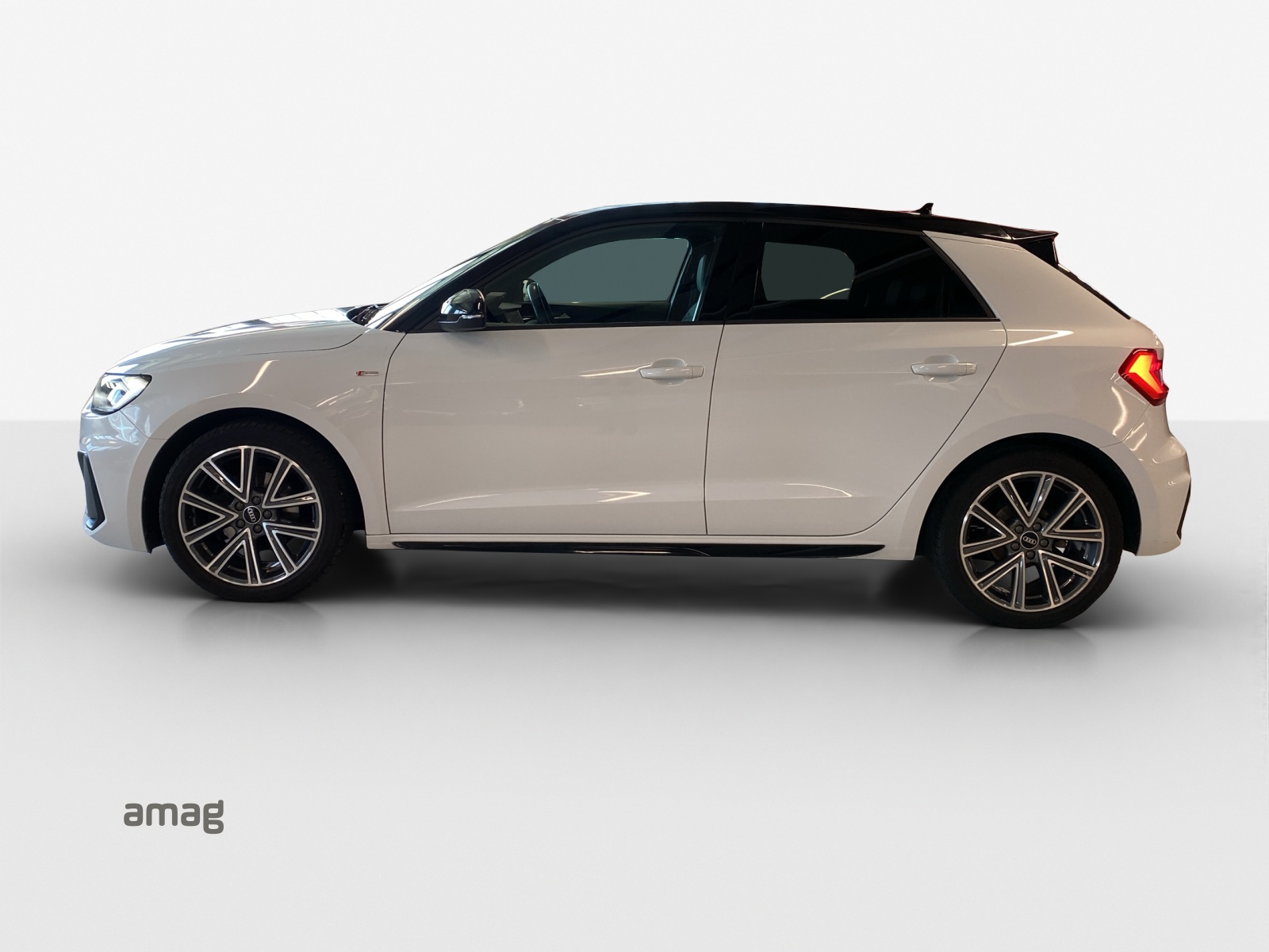AUDI A1 Sportback 30 TFSI S Line Attraction S-tronic-showroom-element-1