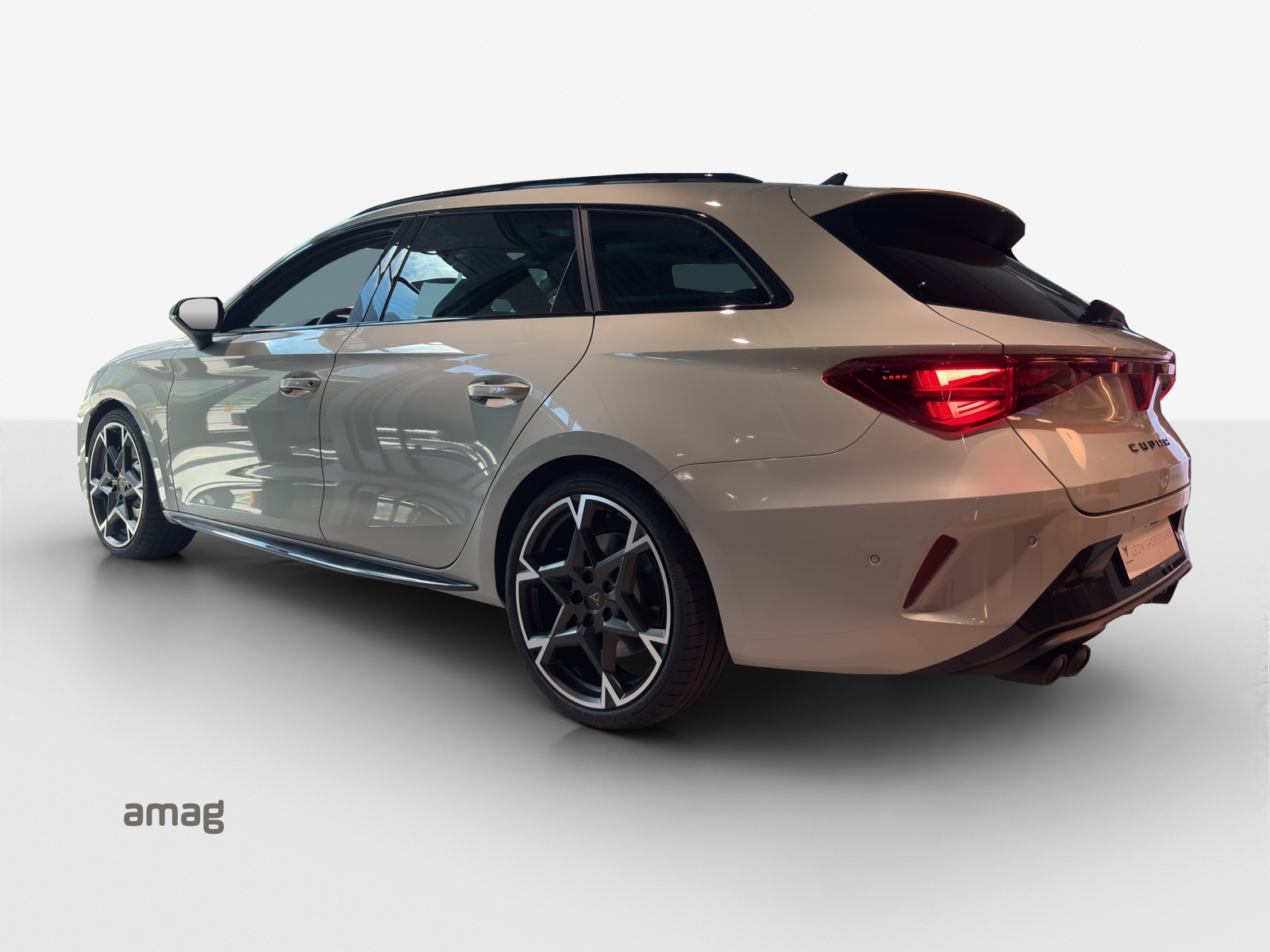 CUPRA LEON ST 2.0 TSI VZ DSG 4Drive-showroom-element-2