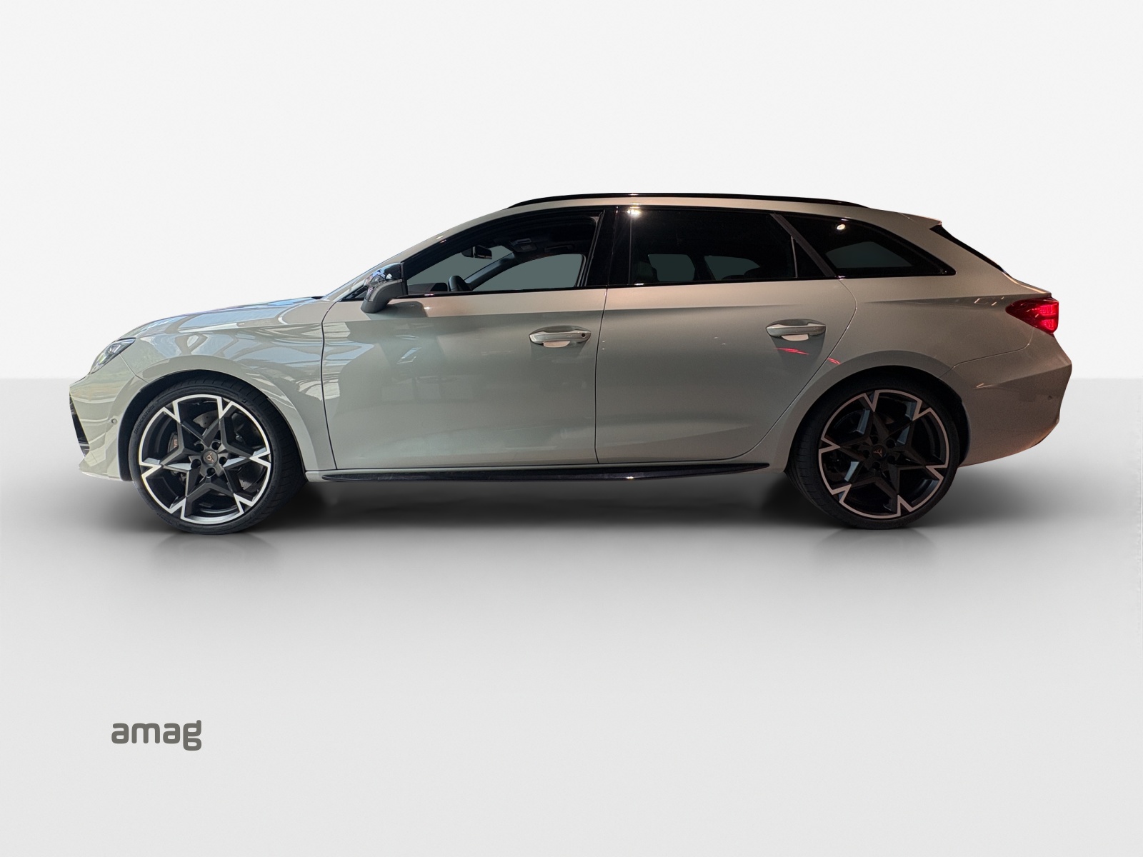 CUPRA LEON ST 2.0 TSI VZ DSG 4Drive-showroom-element-1