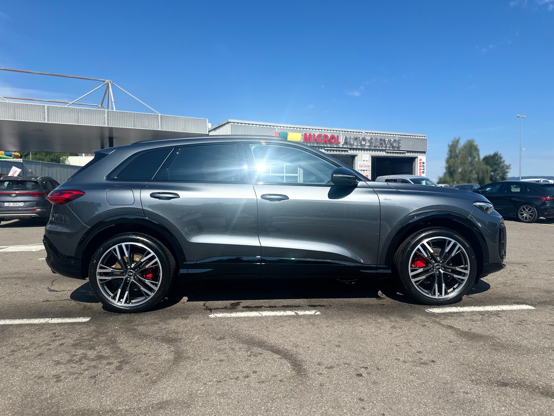 AUDI Q5 TFSI quatto 150 kW S-tronic ° Edition One ° 5 Jahre Werksgarantie °-image-11