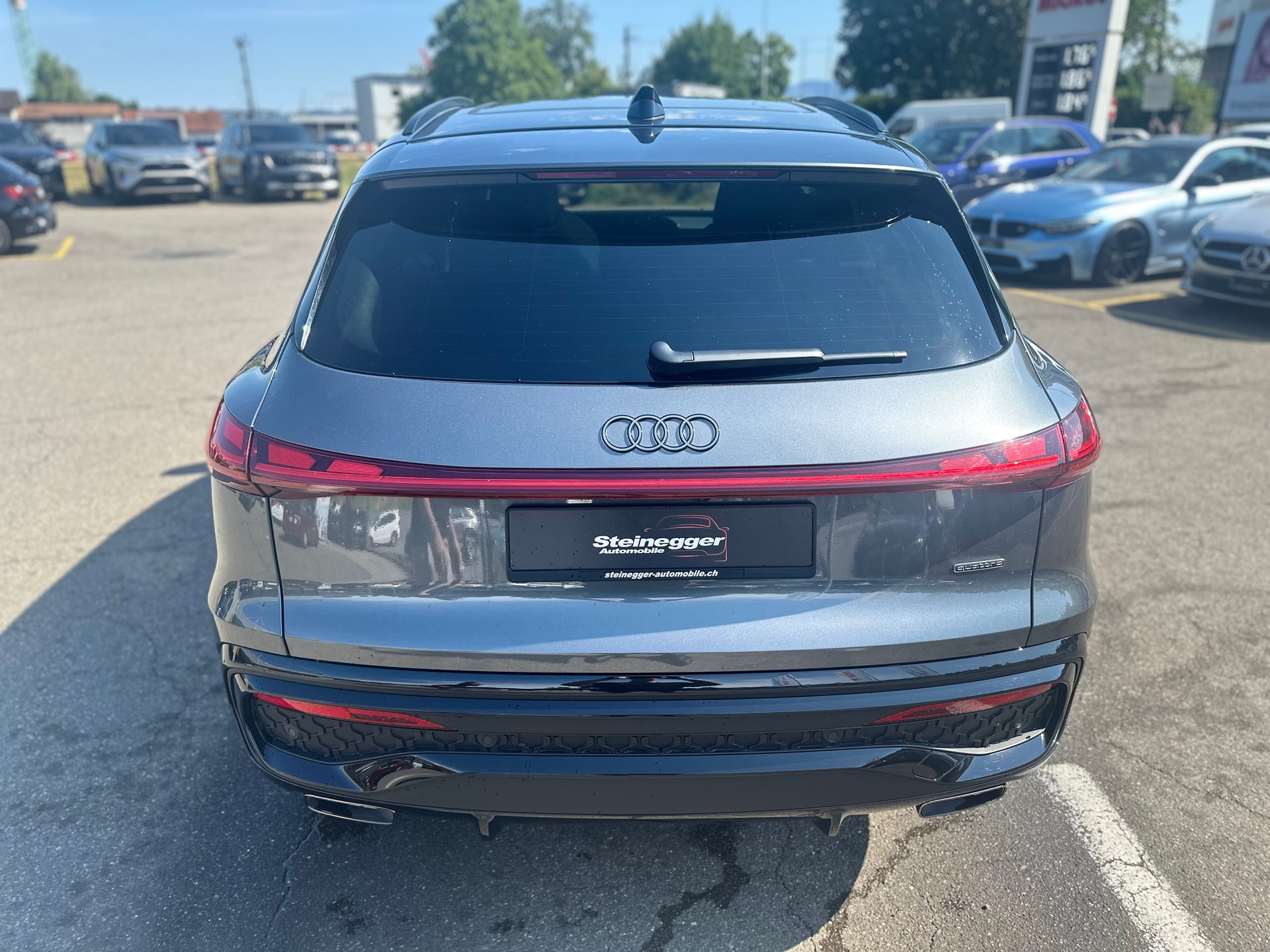 AUDI Q5 TFSI quatto 150 kW S-tronic ° Edition One ° 5 Jahre Werksgarantie °-image-8