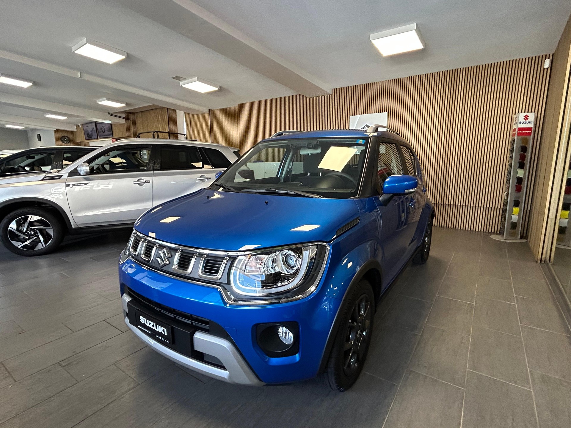 SUZUKI Ignis 1.2 Compact Top Hybrid-showroom-element-3