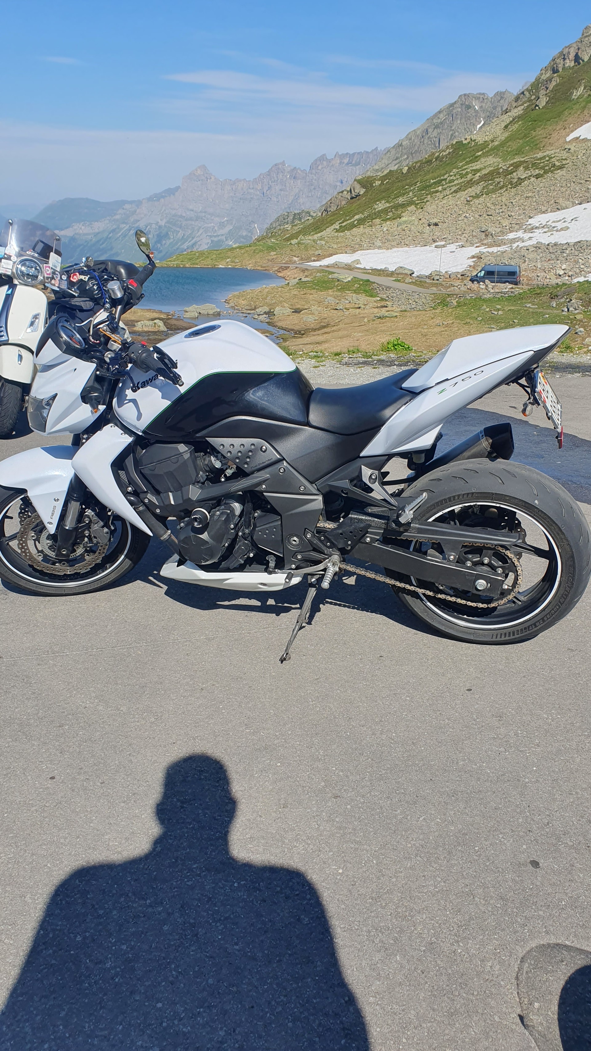 KAWASAKI Z 750 ABS-image-1