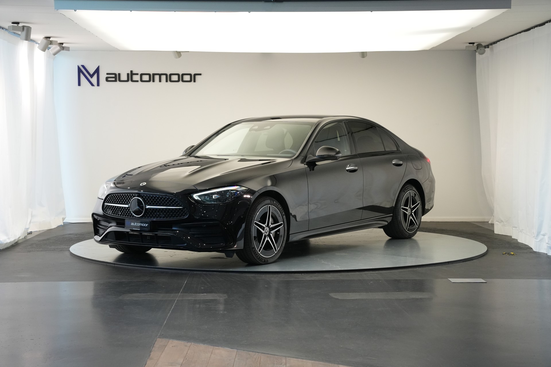 MERCEDES-BENZ C 300e 4Matic AMG Line *CH-Fahrzeug*