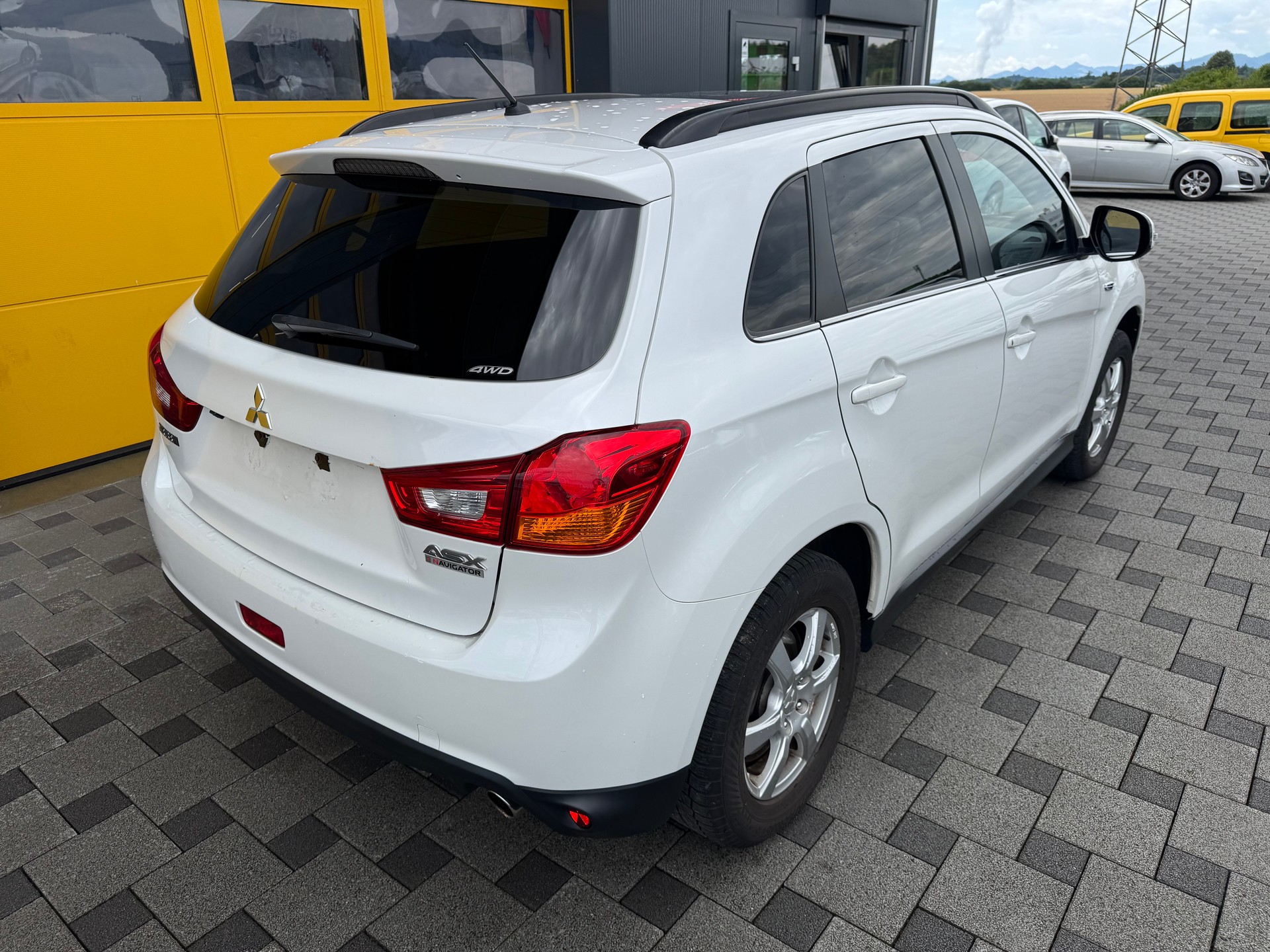MITSUBISHI ASX 2.2 DID Navigator 4WD Automatic-image-5