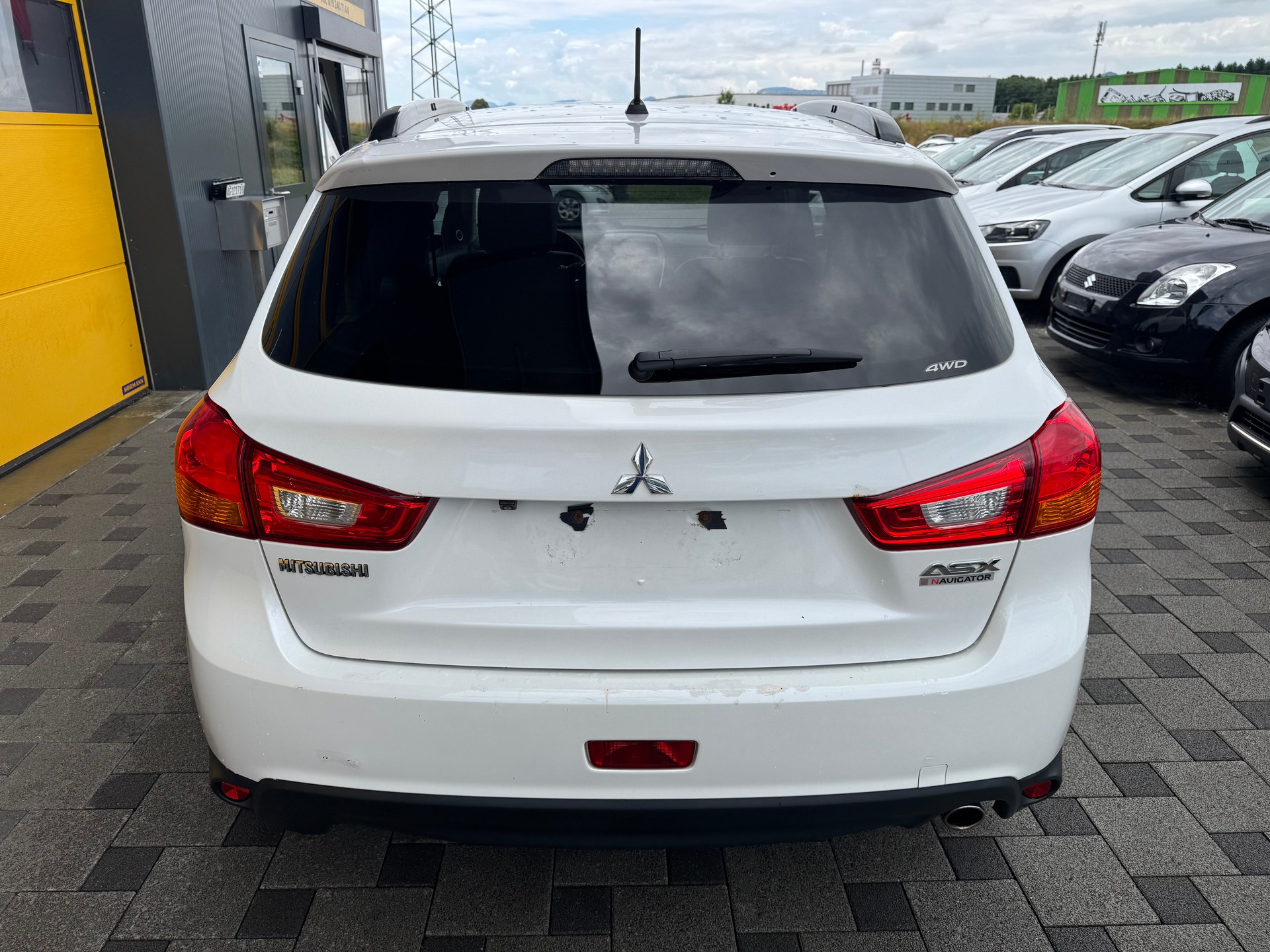 MITSUBISHI ASX 2.2 DID Navigator 4WD Automatic-image-6