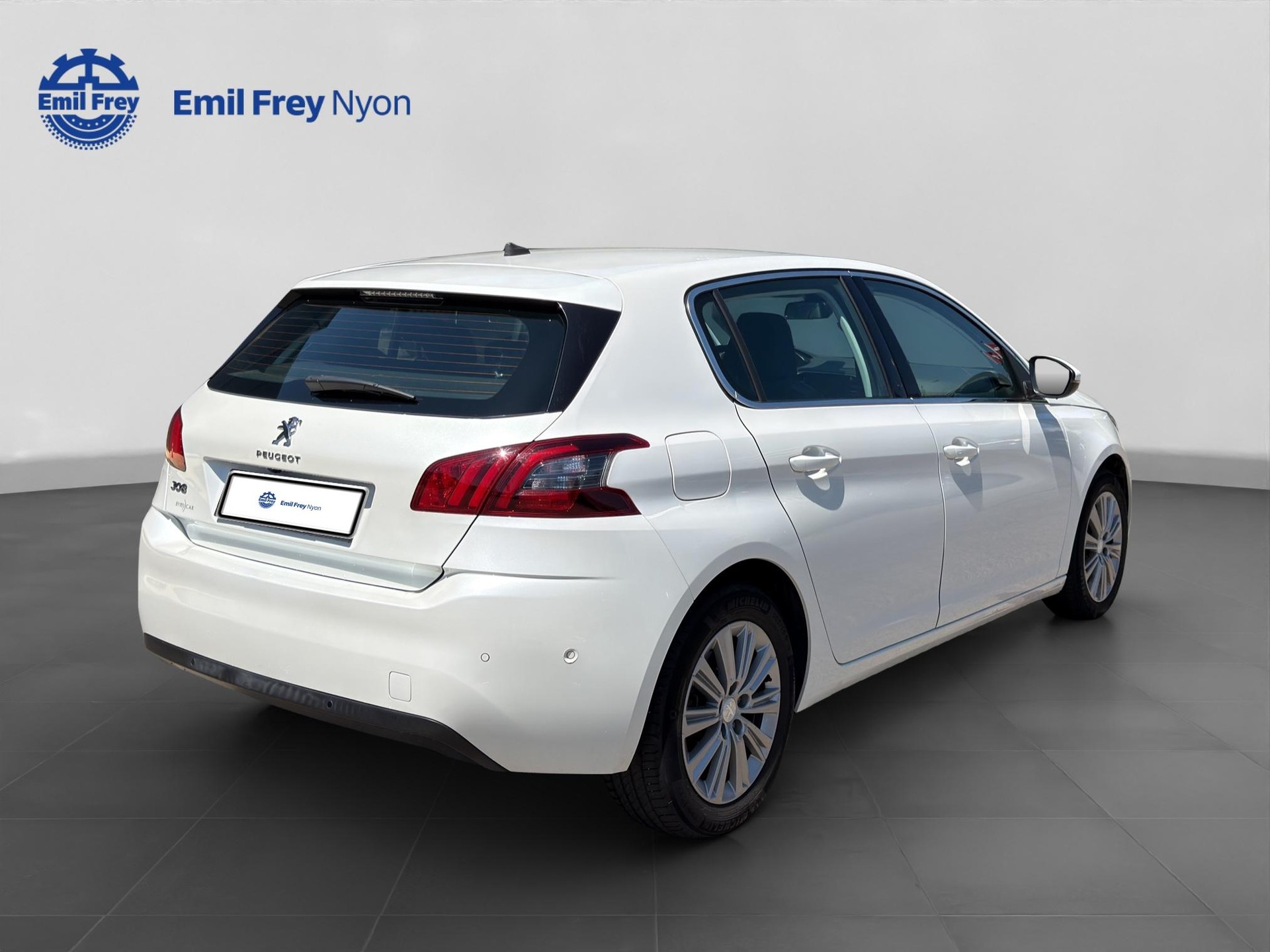 PEUGEOT 308 1.2 PureTech 130 Allure S/S-image-5