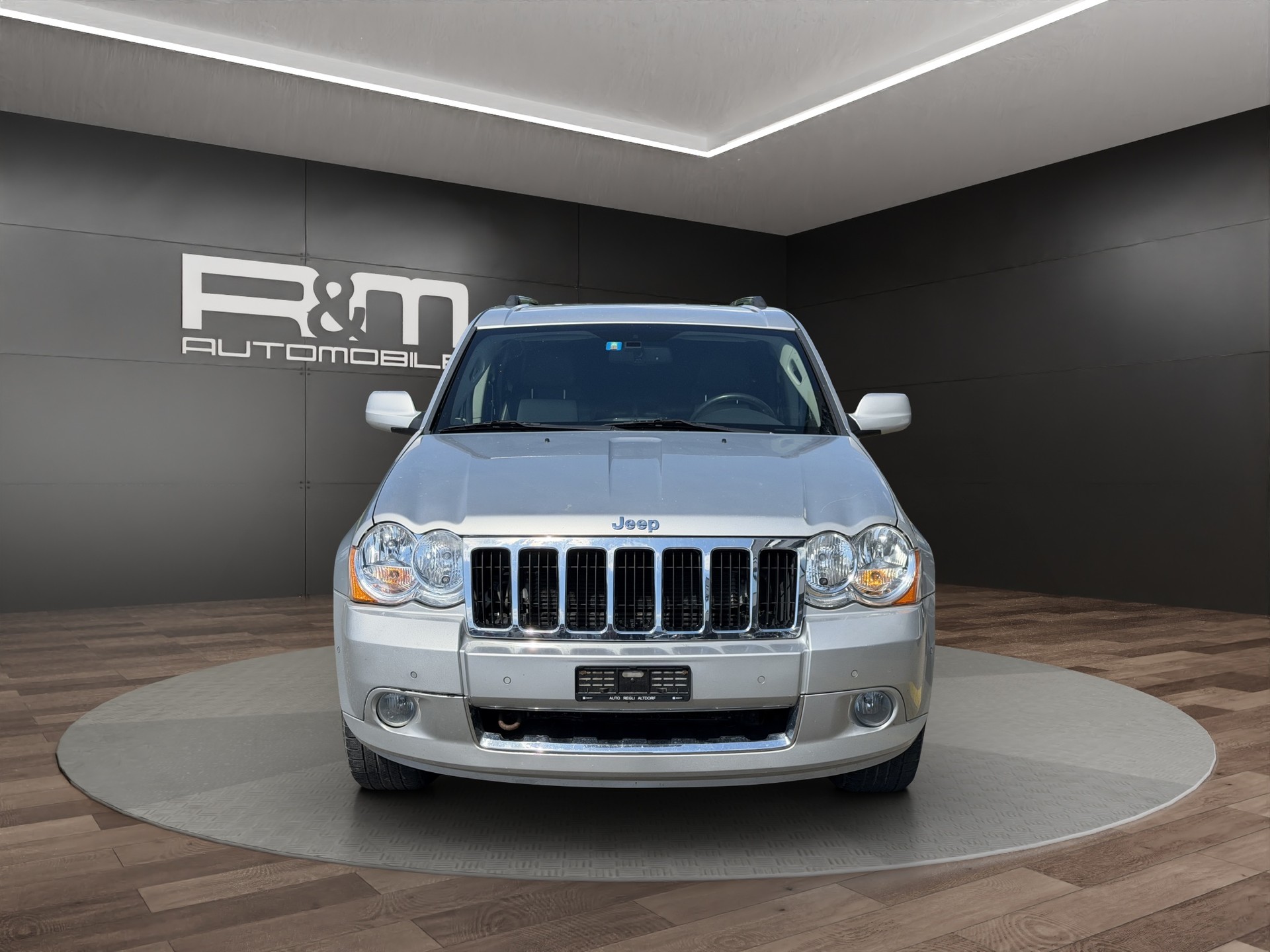 JEEP Grand Cherokee 3.0 CRD Laredo Automatic-showroom-element-1