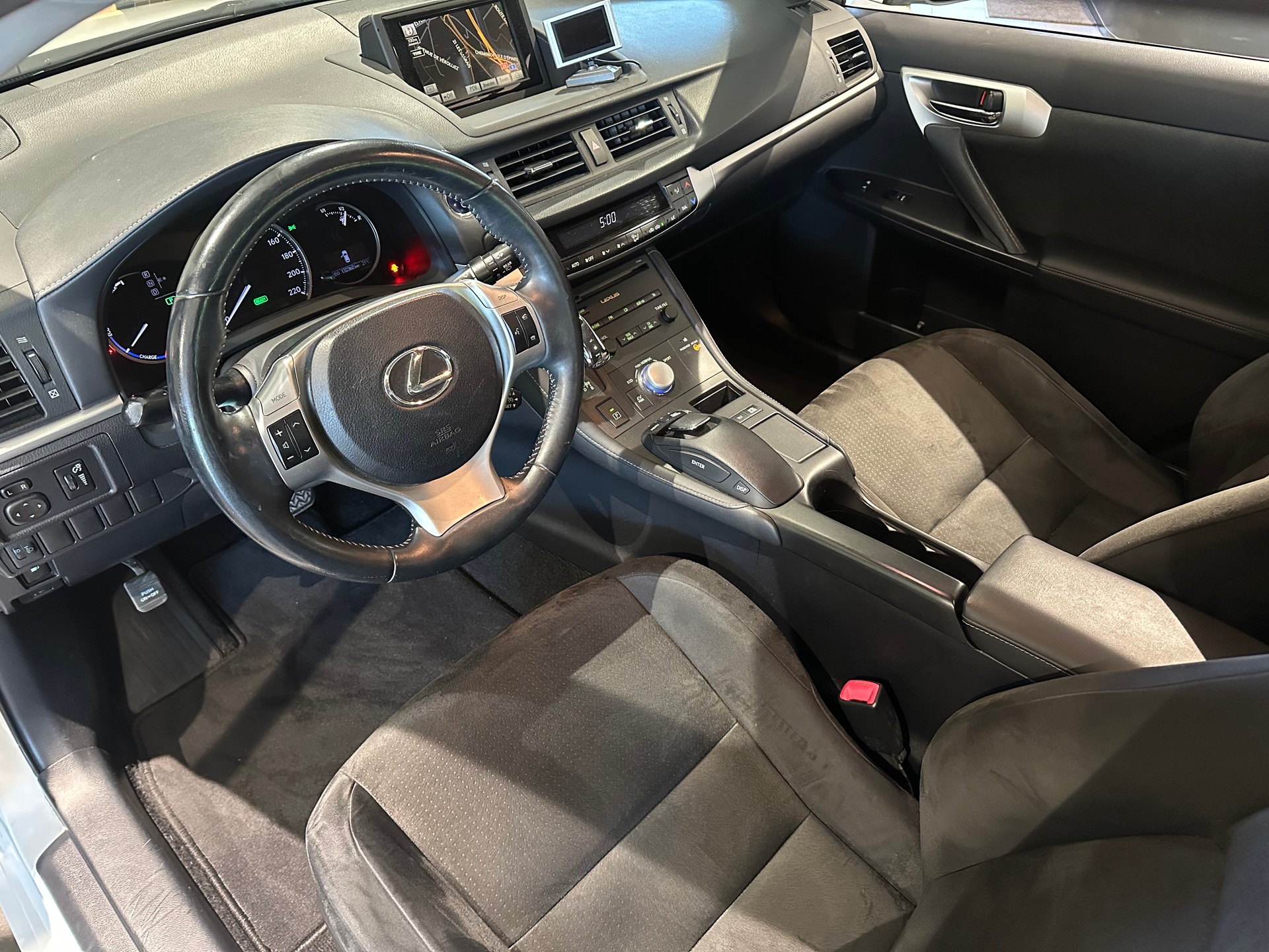 LEXUS CT 200h 1.8 comfort-image-8