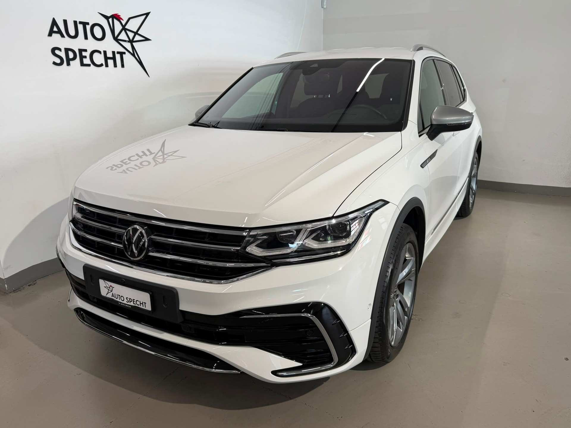 VW Tiguan Allspace 2.0TSI R-Line 4Motion DSG