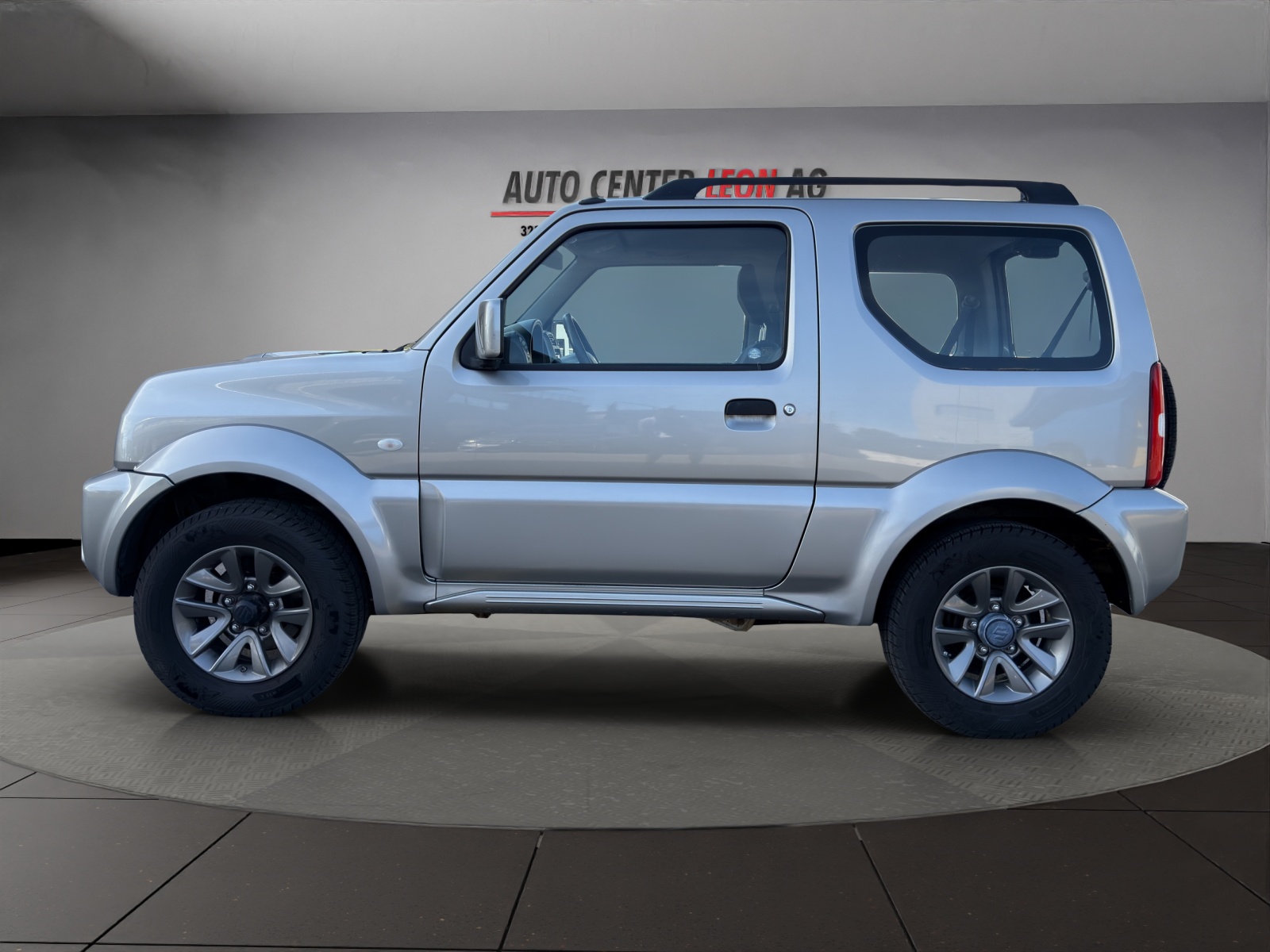 SUZUKI Jimny 1.3 16V Compact Top Automatic-showroom-element-2