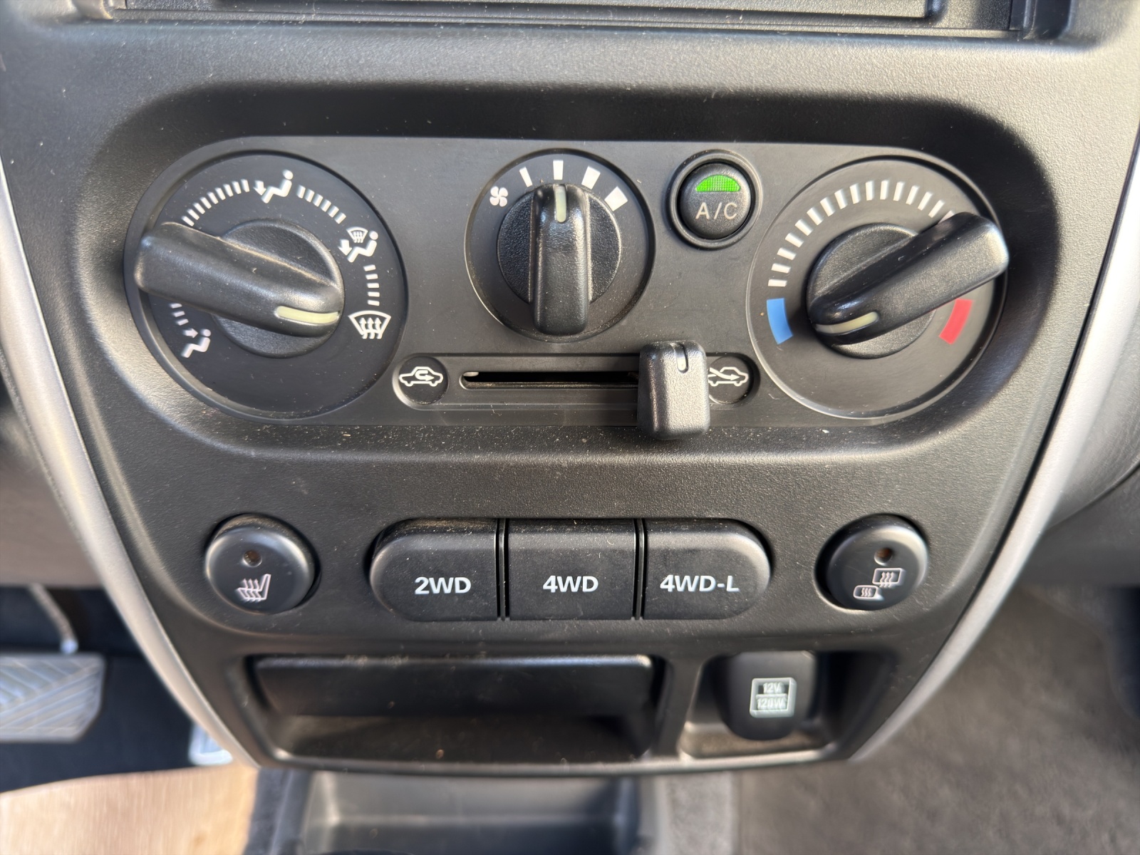 SUZUKI Jimny 1.3 16V Compact Top Automatic-image-13