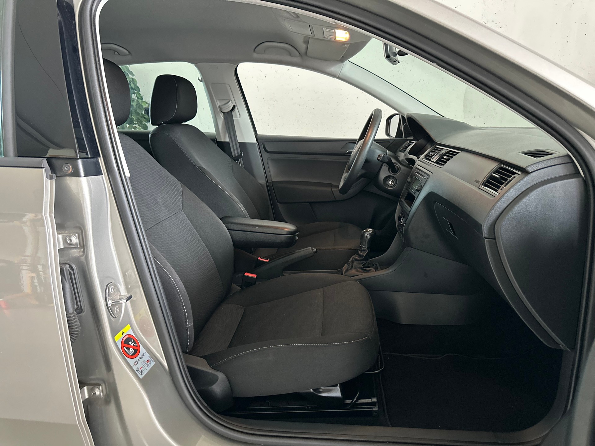 SKODA Rapid 1.2 TSI Active-image-7