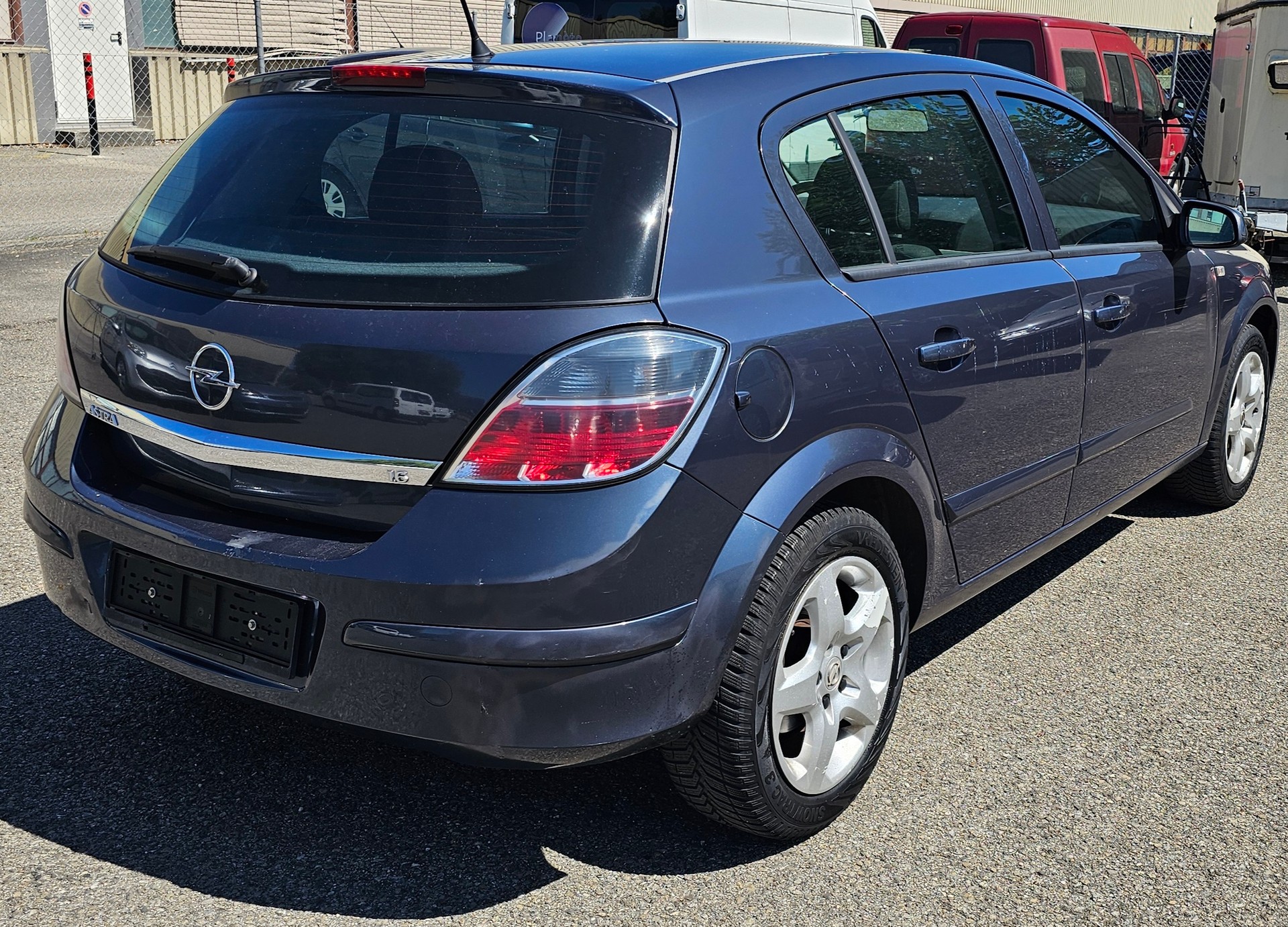 OPEL Astra 1.6i 16V Enjoy-image-2