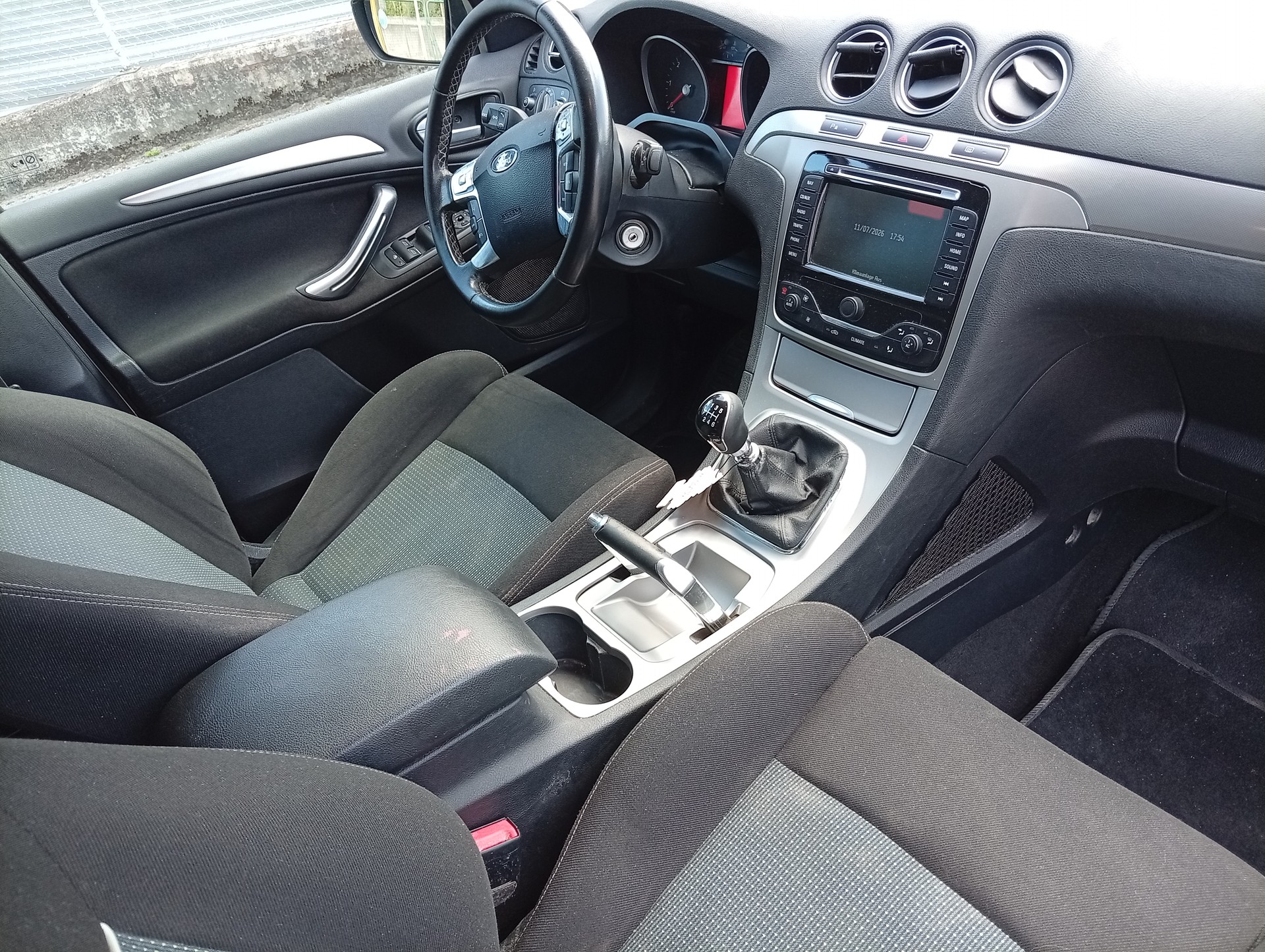 FORD S-Max 2.0 TDCi KNIE-Edition-image-10
