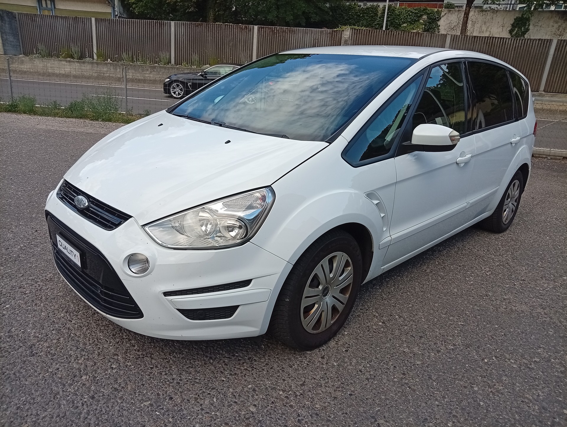 FORD S-Max 2.0 TDCi KNIE-Edition-image-6