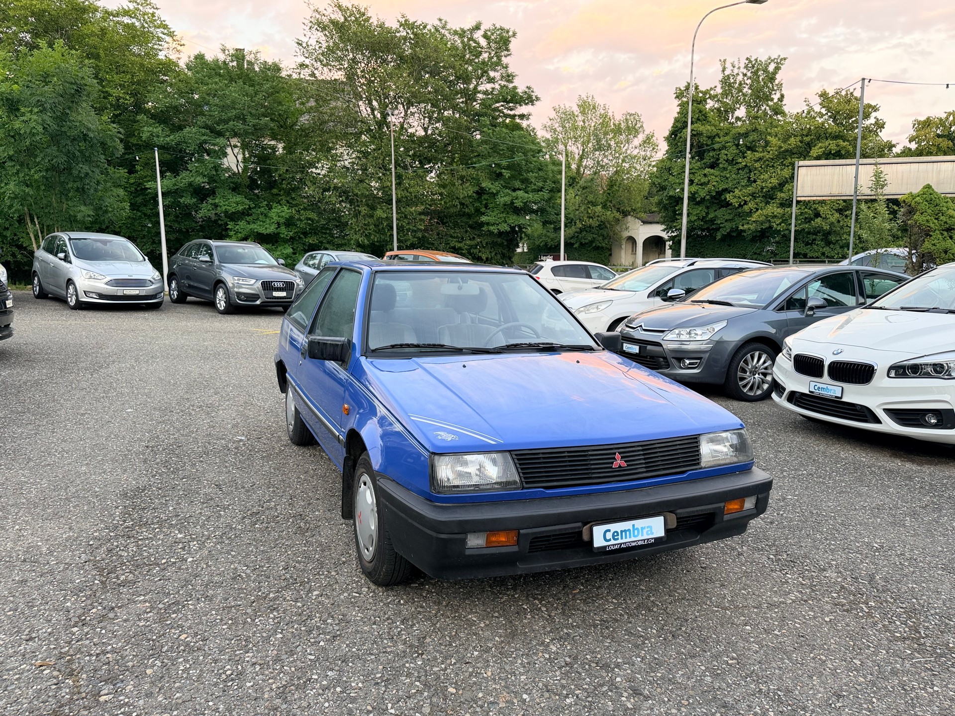 MITSUBISHI Colt 1300 GL-showroom-element-1