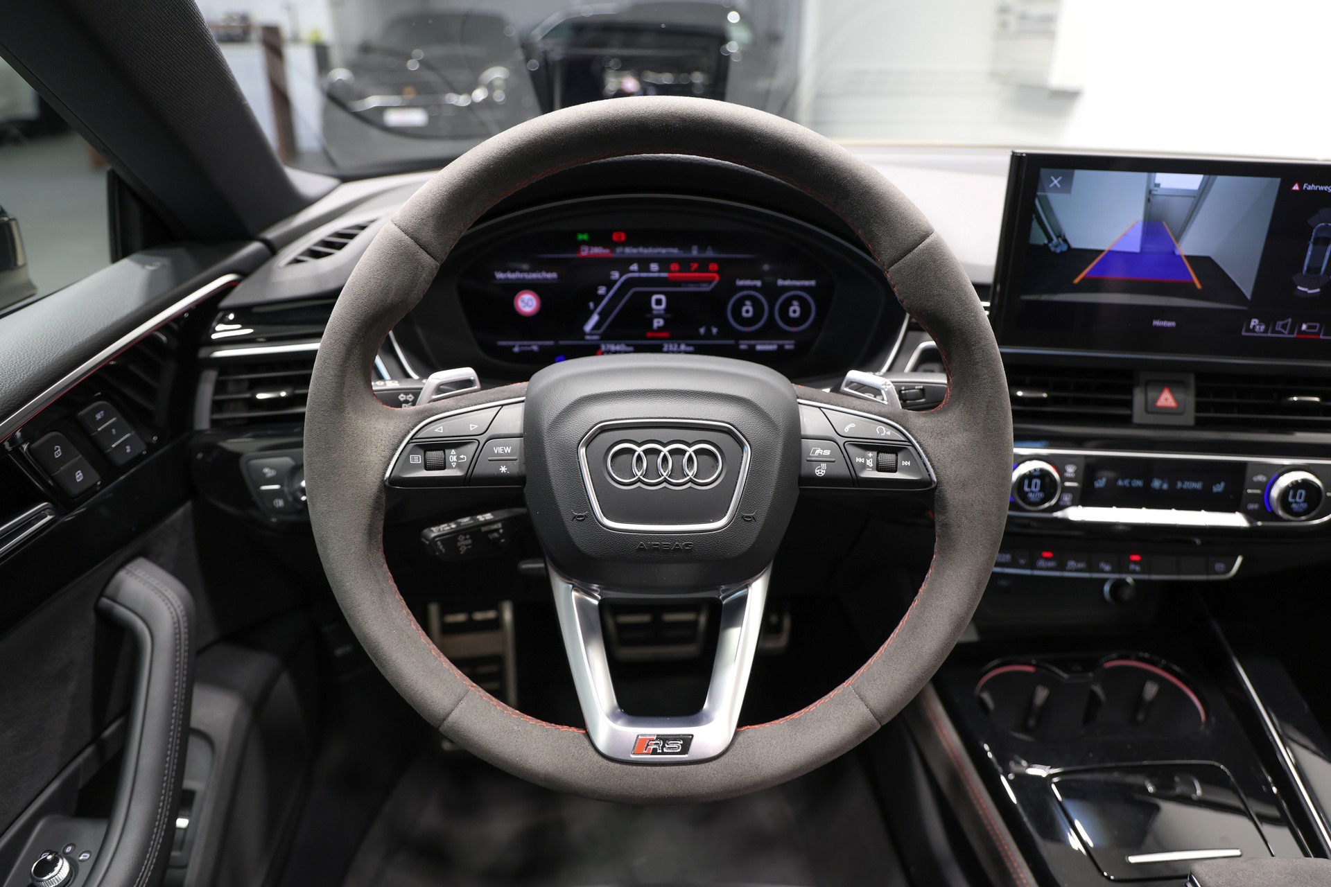 AUDI RS5 Sportback 2.9 TFSI quattro tiptronic *Facelift*Competition Paket*Individual-Lackierung Mocha Latte*-image-25