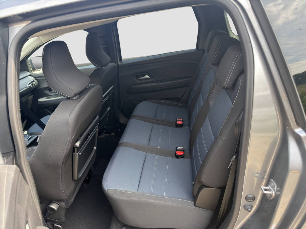 DACIA Jogger 1.8 Hybrid Journey-image-11