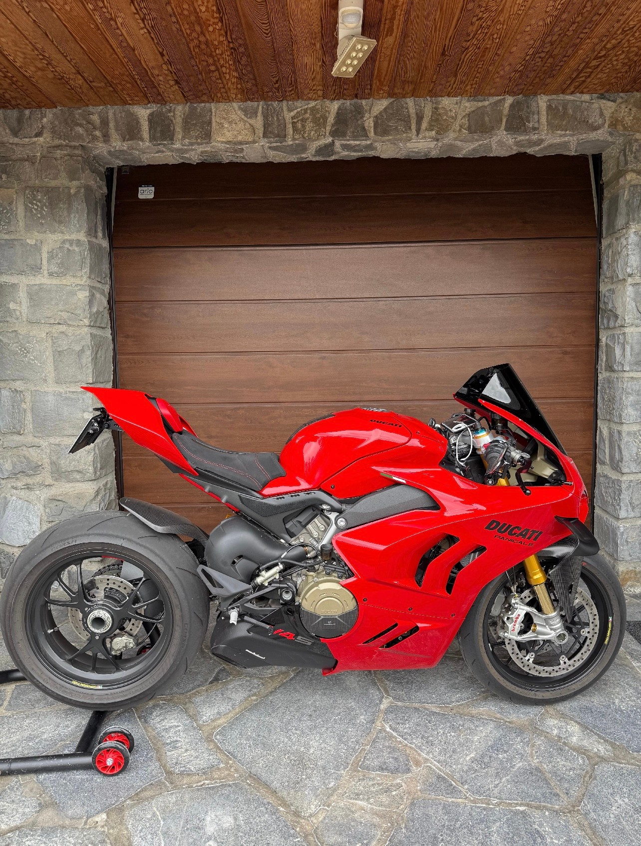 DUCATI Panigale V4 S-image-1